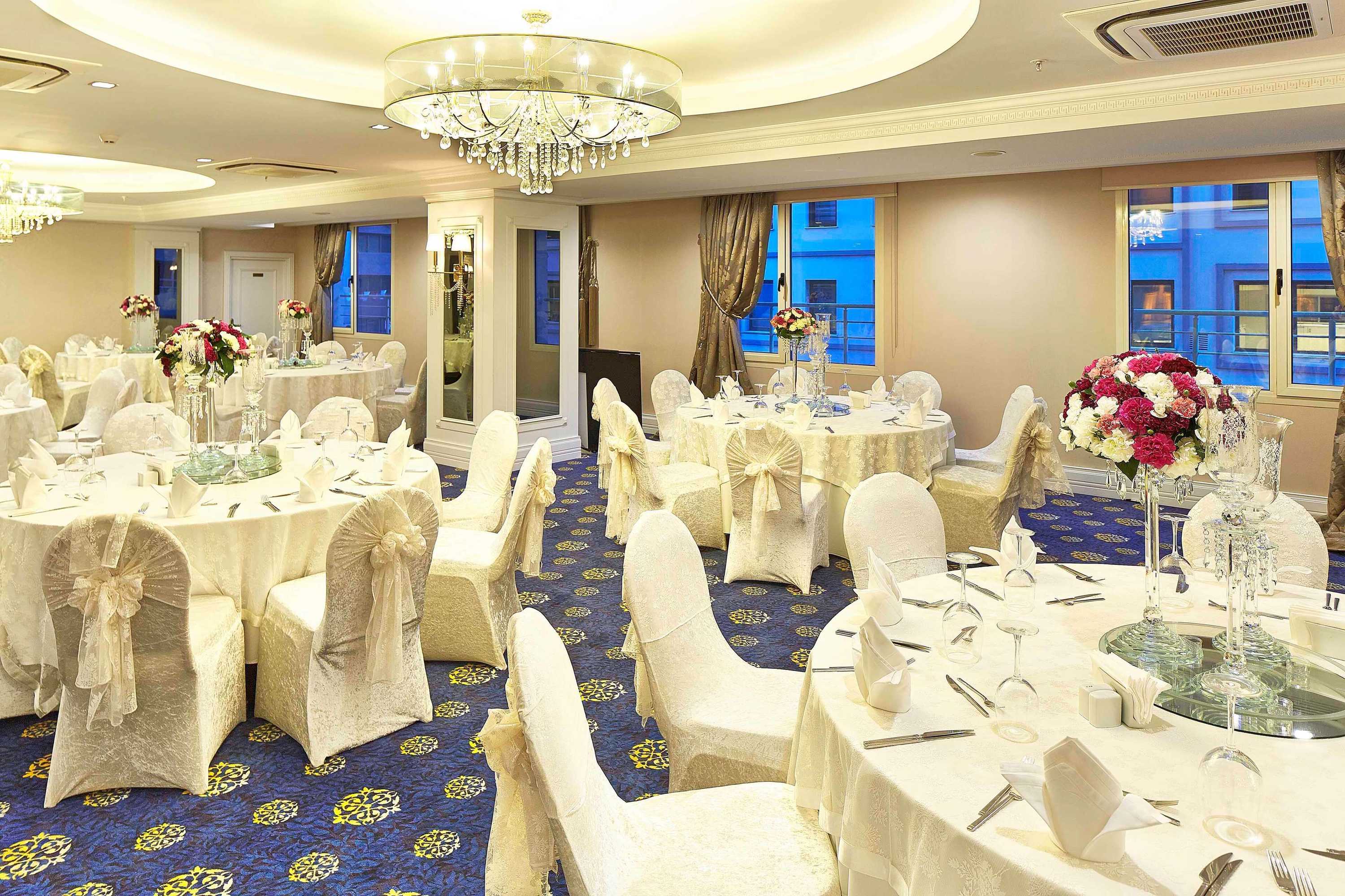 Gift card for Doubletree By Hilton Hotel Izmir - Alsancak Gift card for Doubletree By Hilton Hotel Izmir - Alsancak