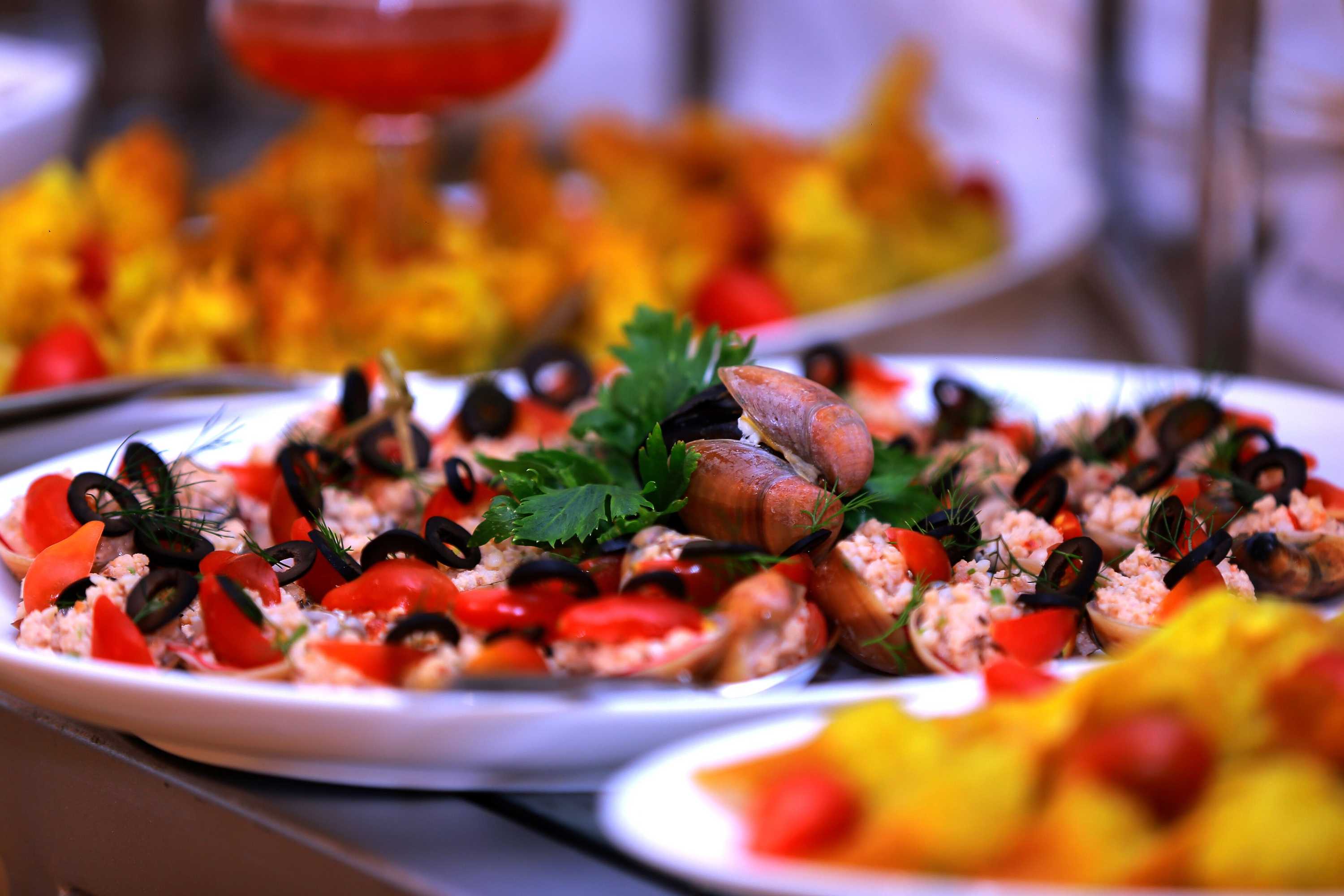 Gift card for Araliya Red - Budget Friendly Hotel- Where You Find Stunning 360 Panoramic View of Nuwara Eliya