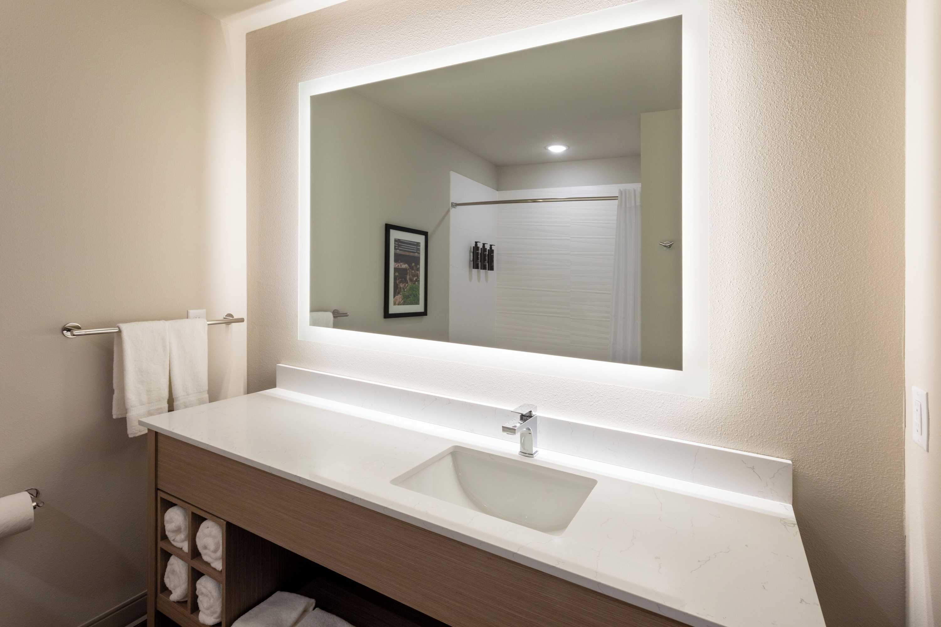 Gift card for Grandstay Hotel & Suites Kaukauna