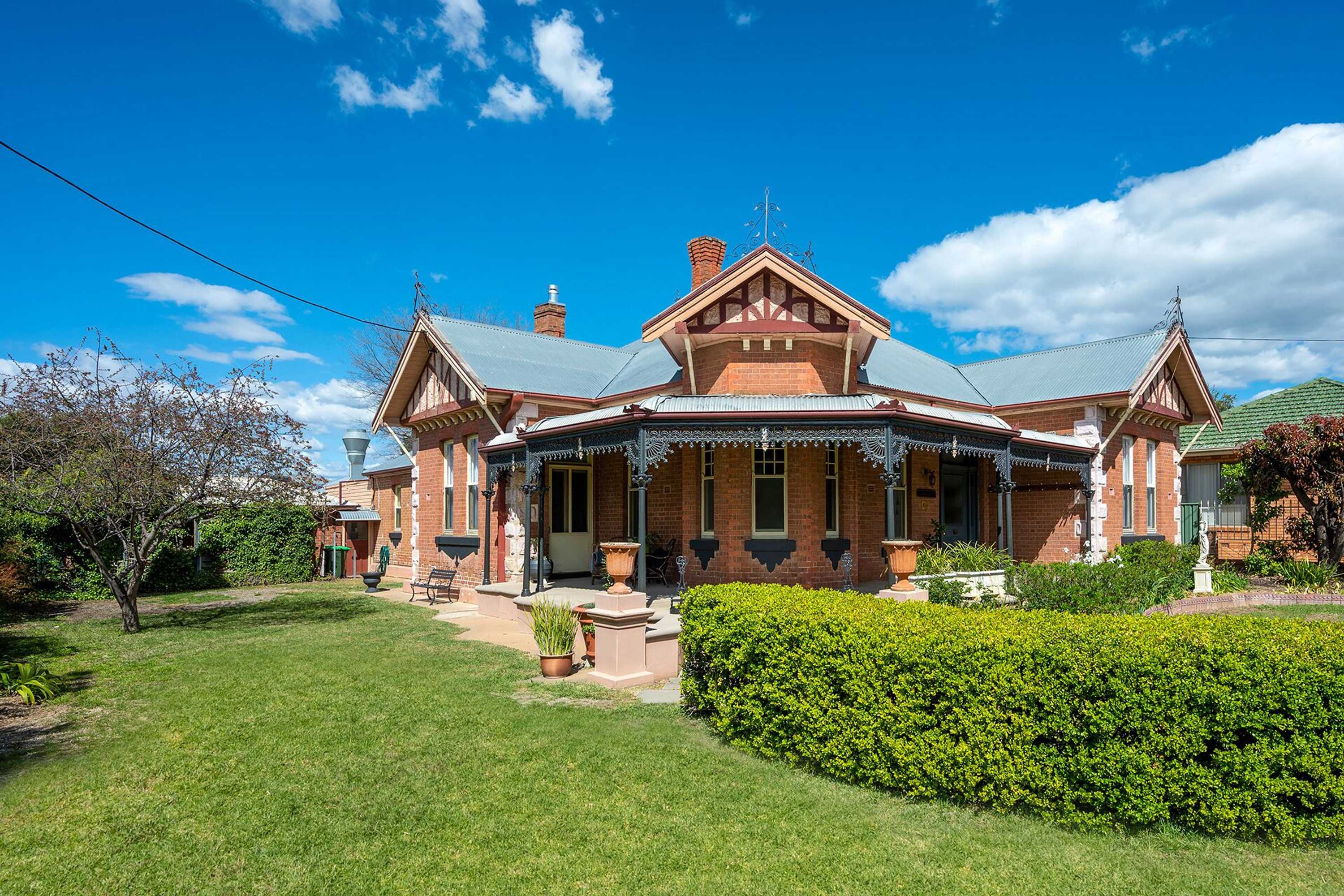 Gift card for Luxury at Lauralla - An Elegant Victorian Escape Gift card for Luxury at Lauralla - An Elegant Victorian Escape