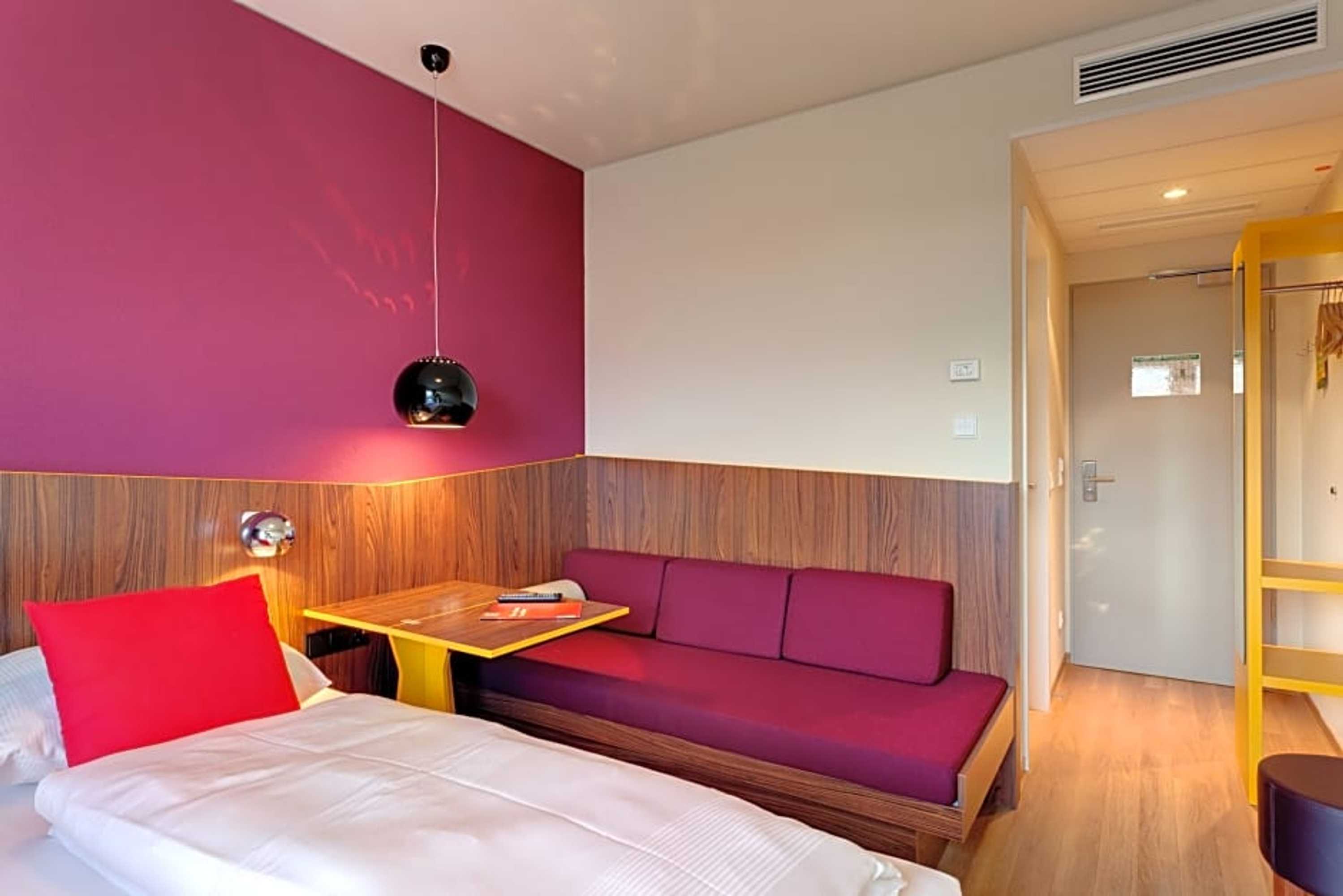 Gift card for Meininger Hotel Frankfurt Main / Airport Gift card for Meininger Hotel Frankfurt Main / Airport
