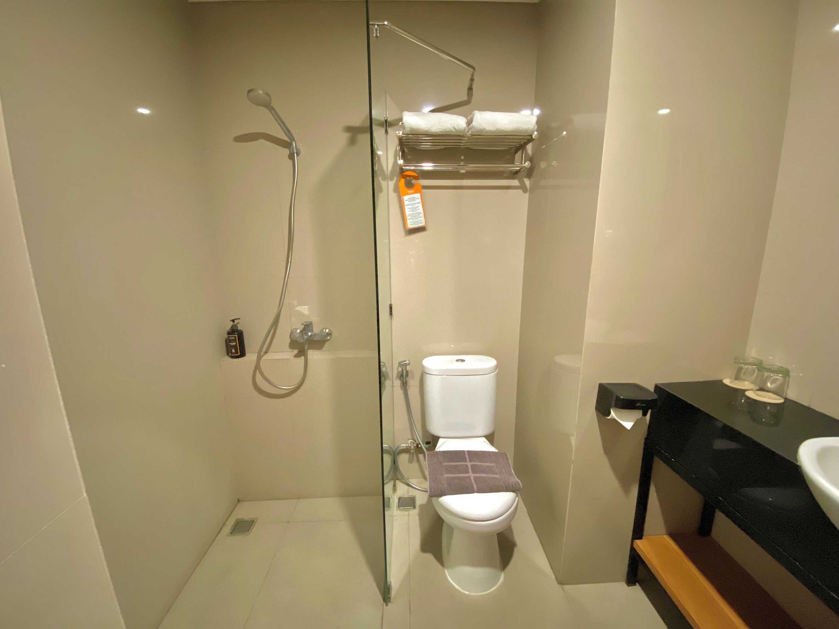 Gift card for Front One Hotel Gombong Gift card for Front One Hotel Gombong