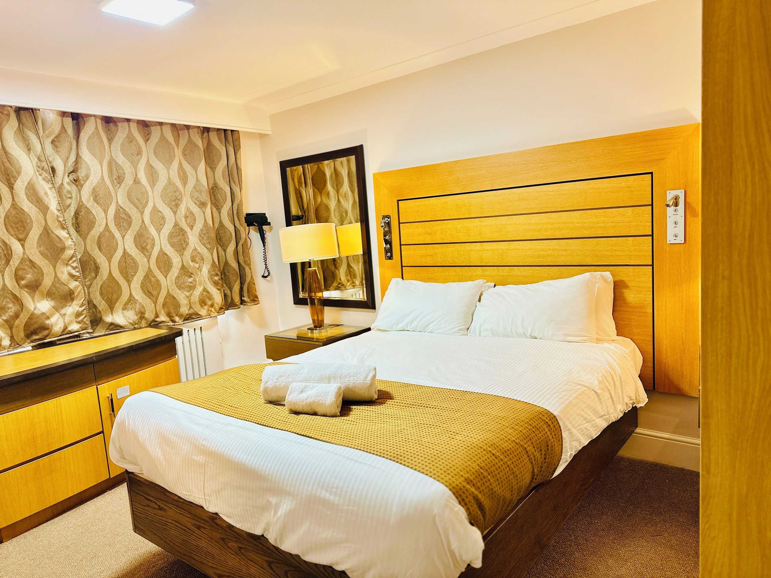 Gift card for Crown Hotel - Stone (near Stoke-On-Trent) by Oyo