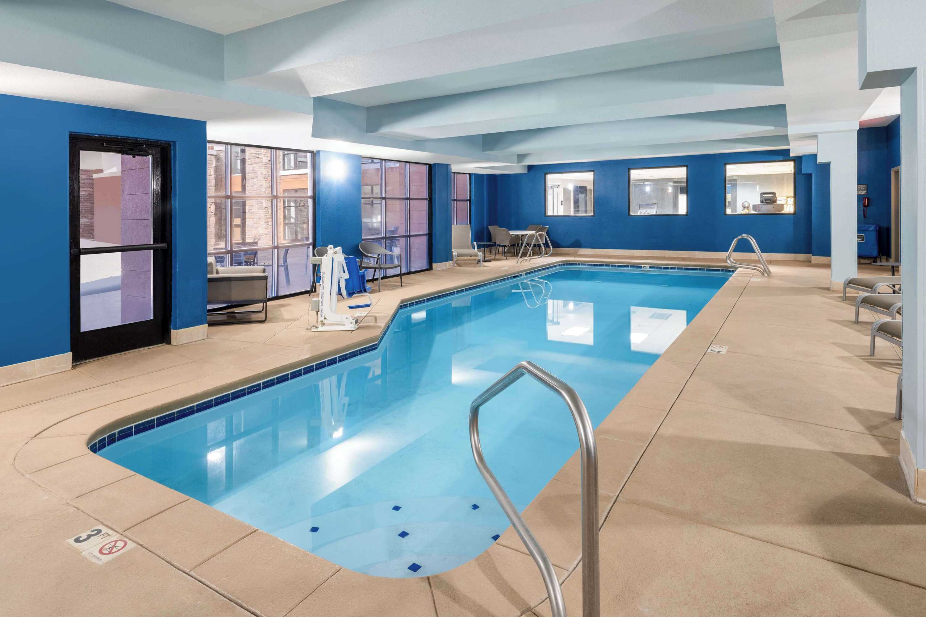 Gift card for Hampton Inn & Suites Salida