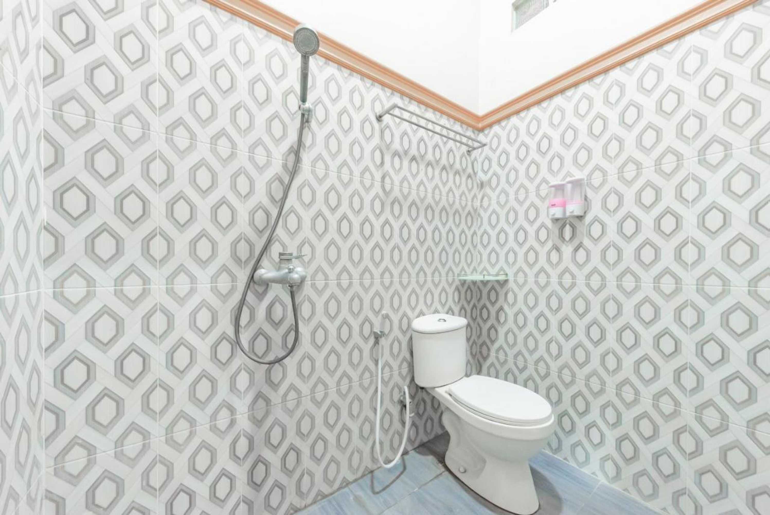 Gift card for Urbanview Hotel Rifal Home Tegal Gift card for Urbanview Hotel Rifal Home Tegal