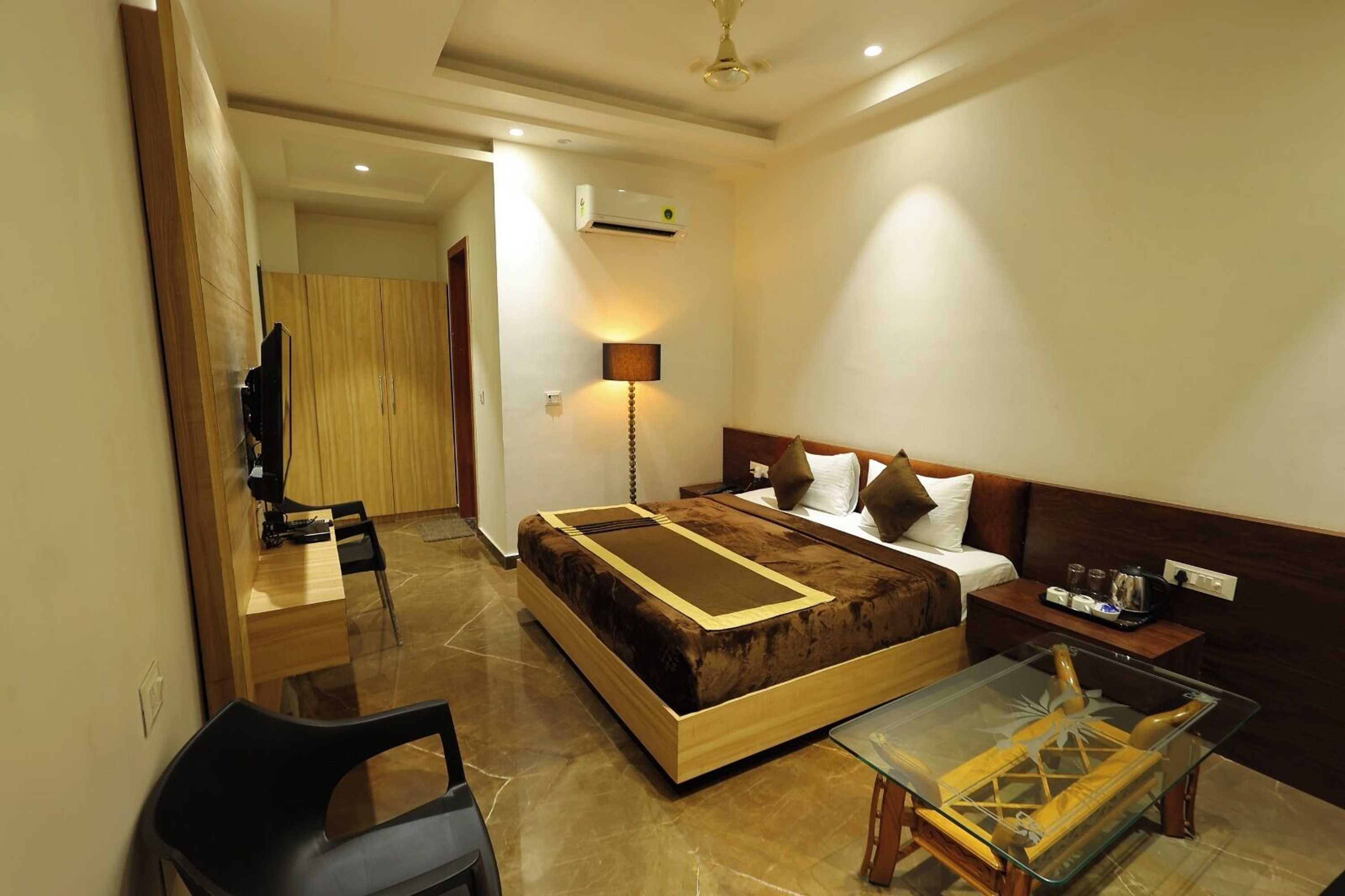 Gift card for Hotel Darbar-E-Khas A Member of Crimson Hotels Gift card for Hotel Darbar-E-Khas A Member of Crimson Hotels