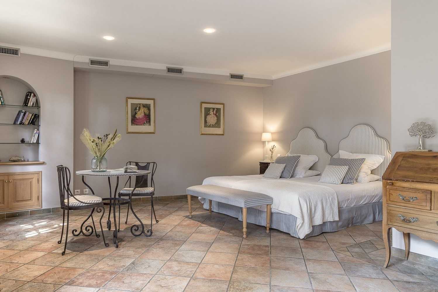 Gift card for Hôtel la Magnaneraie