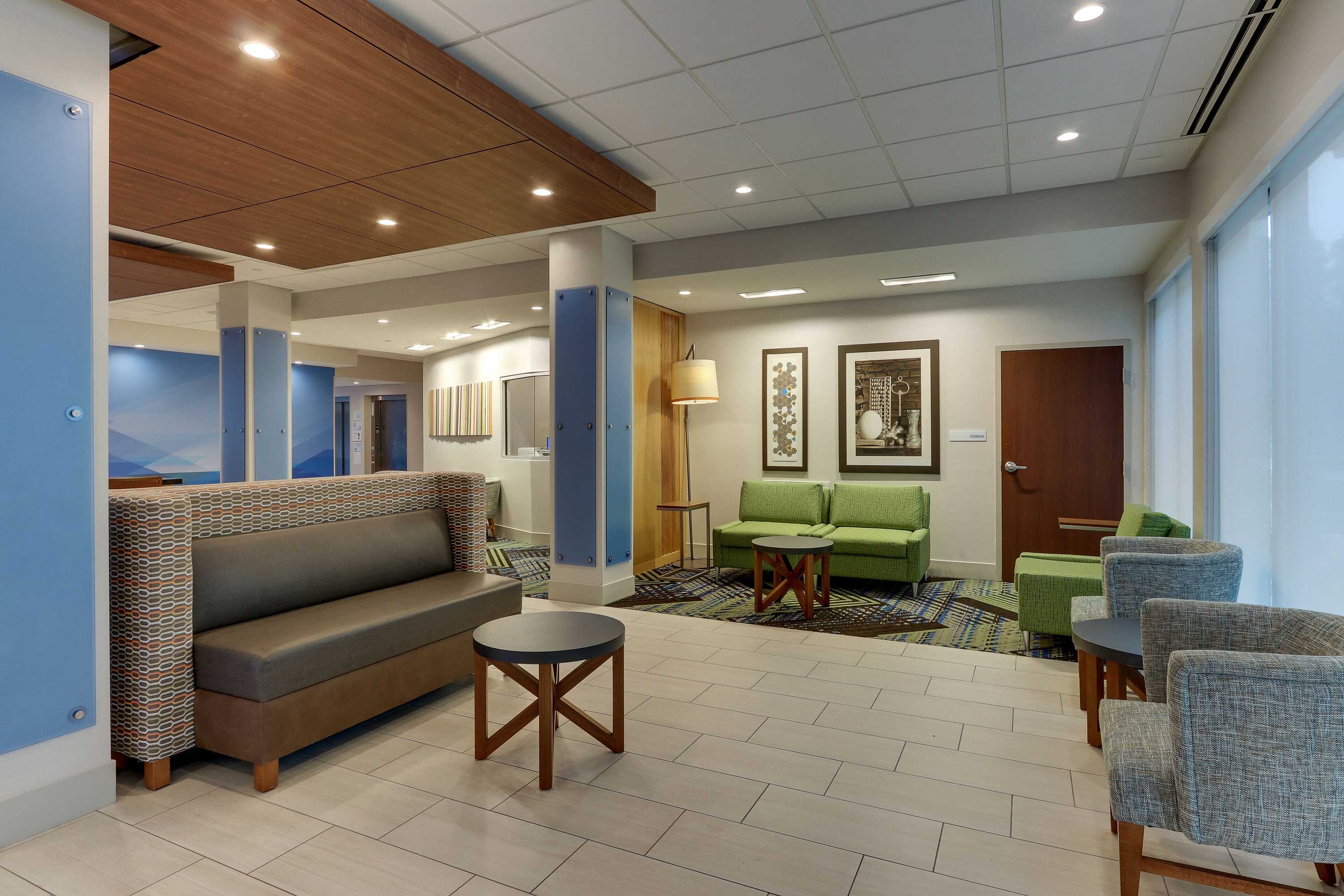 Gift card for Holiday Inn Express & Suites Saugerties - Hudson Valley by Ihg Gift card for Holiday Inn Express & Suites Saugerties - Hudson Valley by Ihg