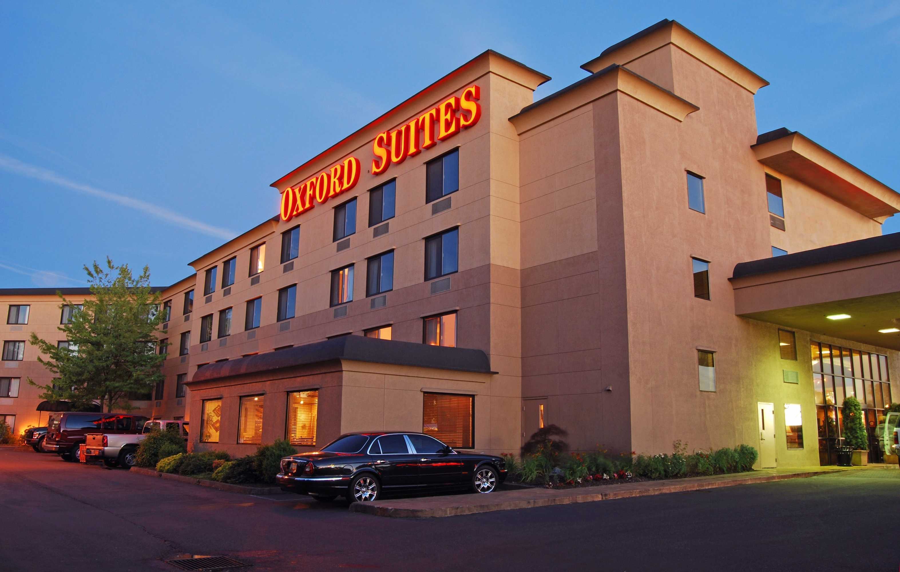 Gift card for Oxford Suites Portland - Jantzen Beach