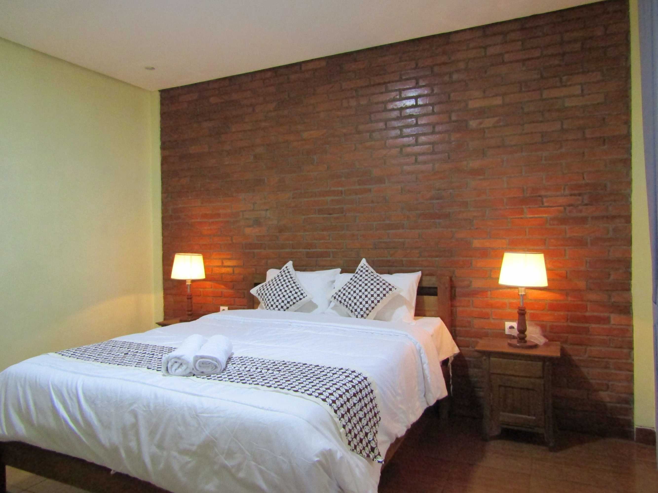 Gift card for Nia Maretta House Syariah