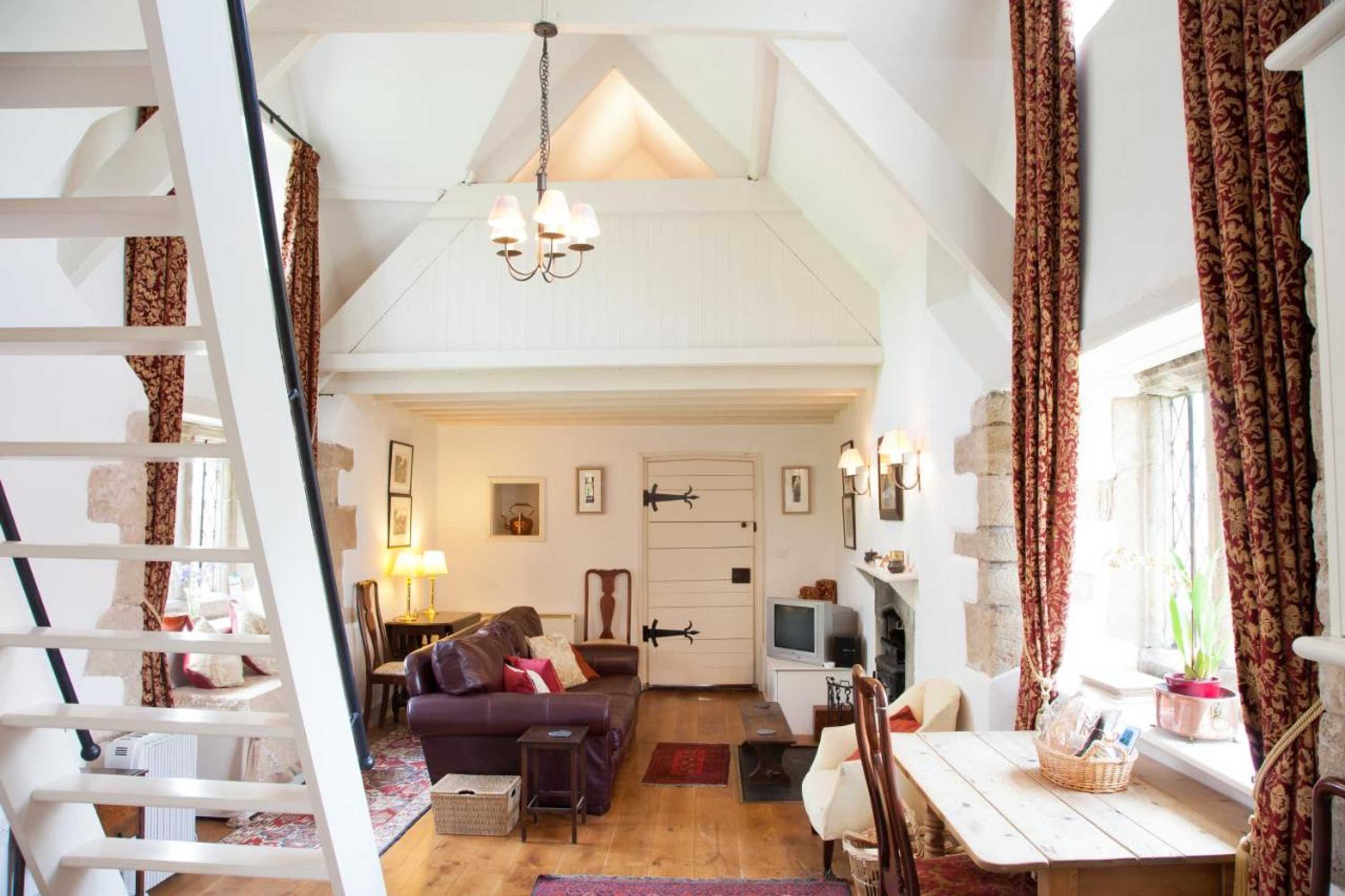 Gift card for Welsh Gatehouse, Historic Castle Which Can Cater For Electric Vehicle Gift card for Welsh Gatehouse, Historic Castle Which Can Cater For Electric Vehicle