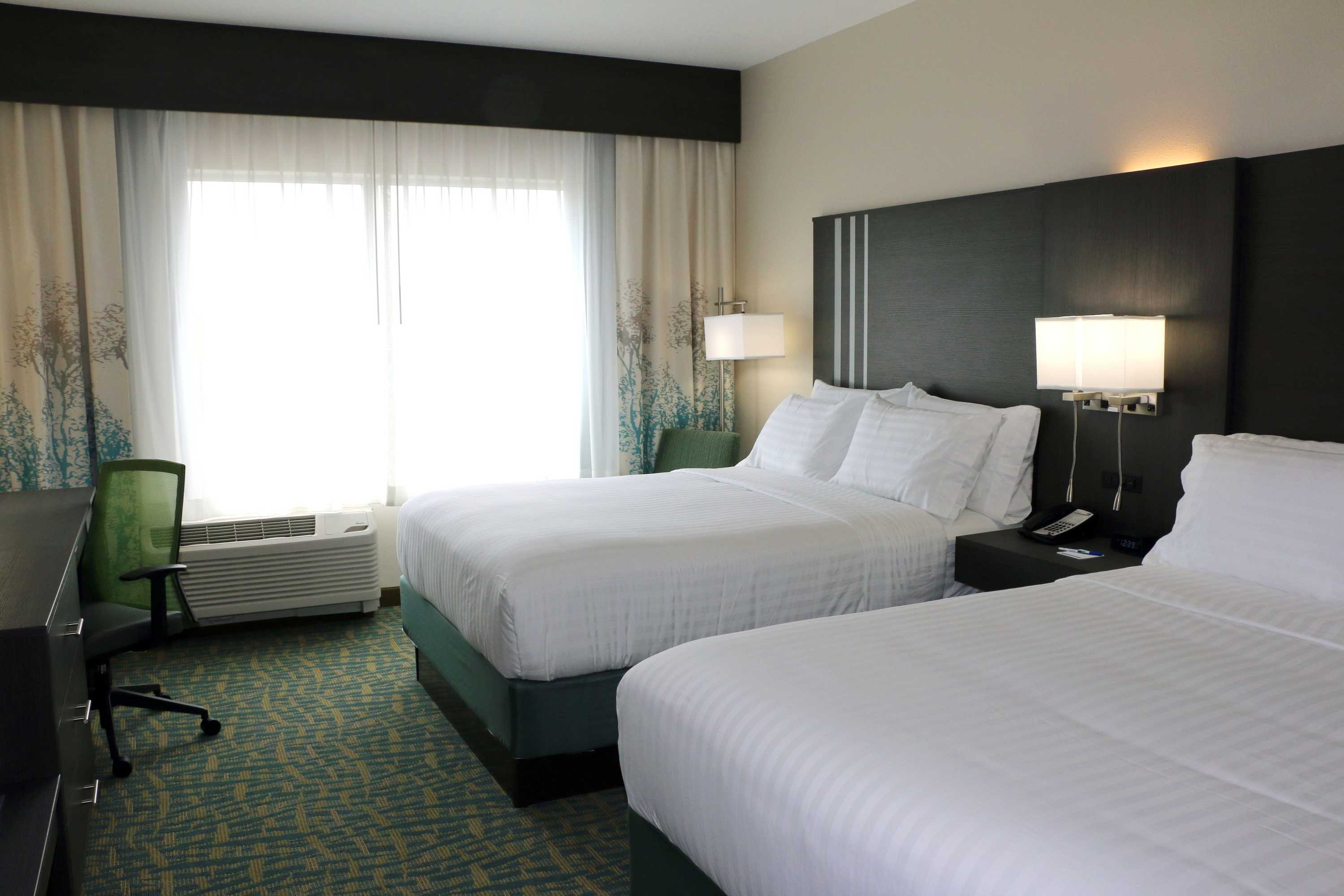 Gift card for Holiday Inn Express & Suites Hendersonville SE - Flat Rock by Ihg Gift card for Holiday Inn Express & Suites Hendersonville SE - Flat Rock by Ihg