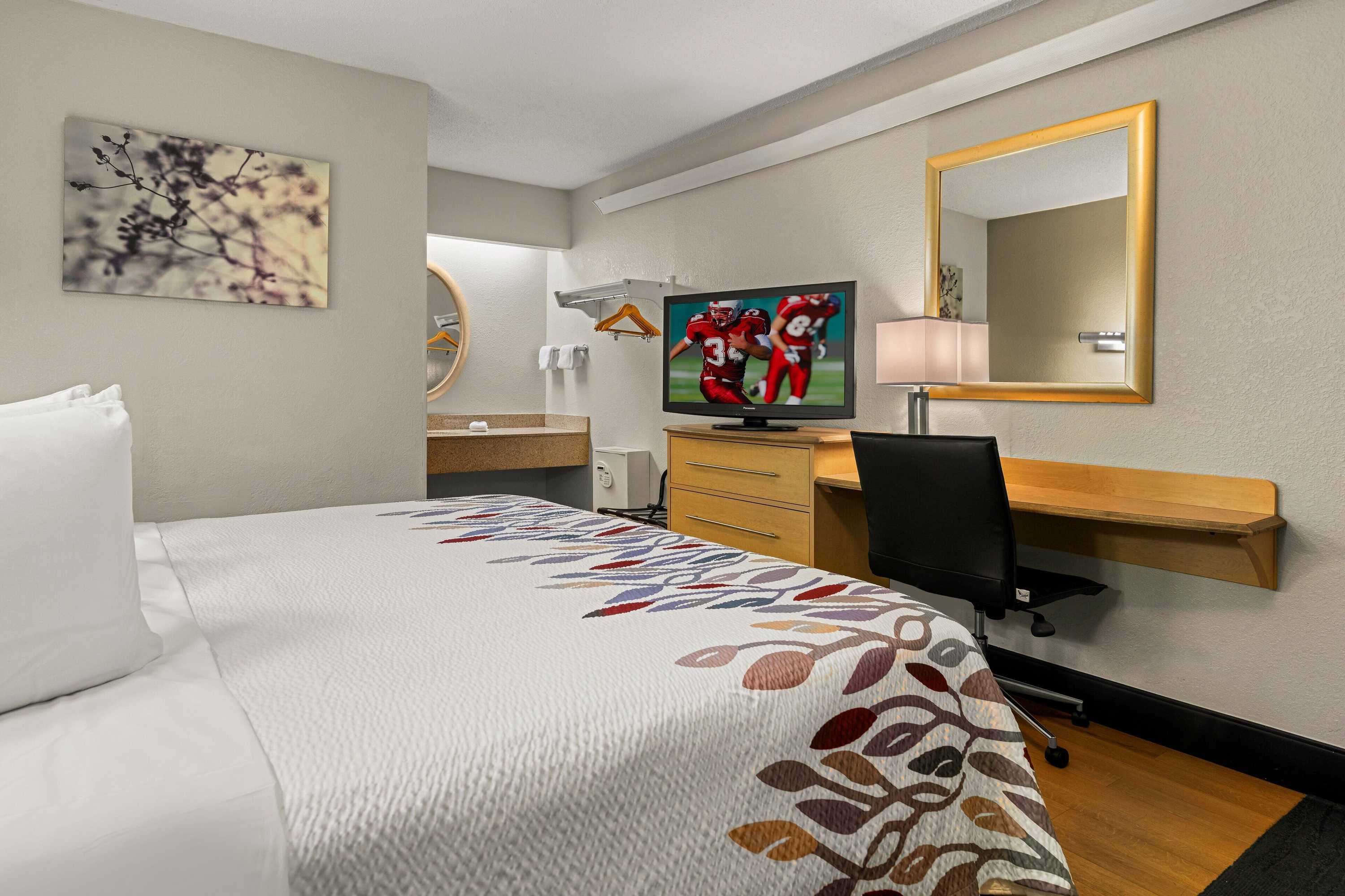 Gift card for Red Roof Inn Salem Gift card for Red Roof Inn Salem