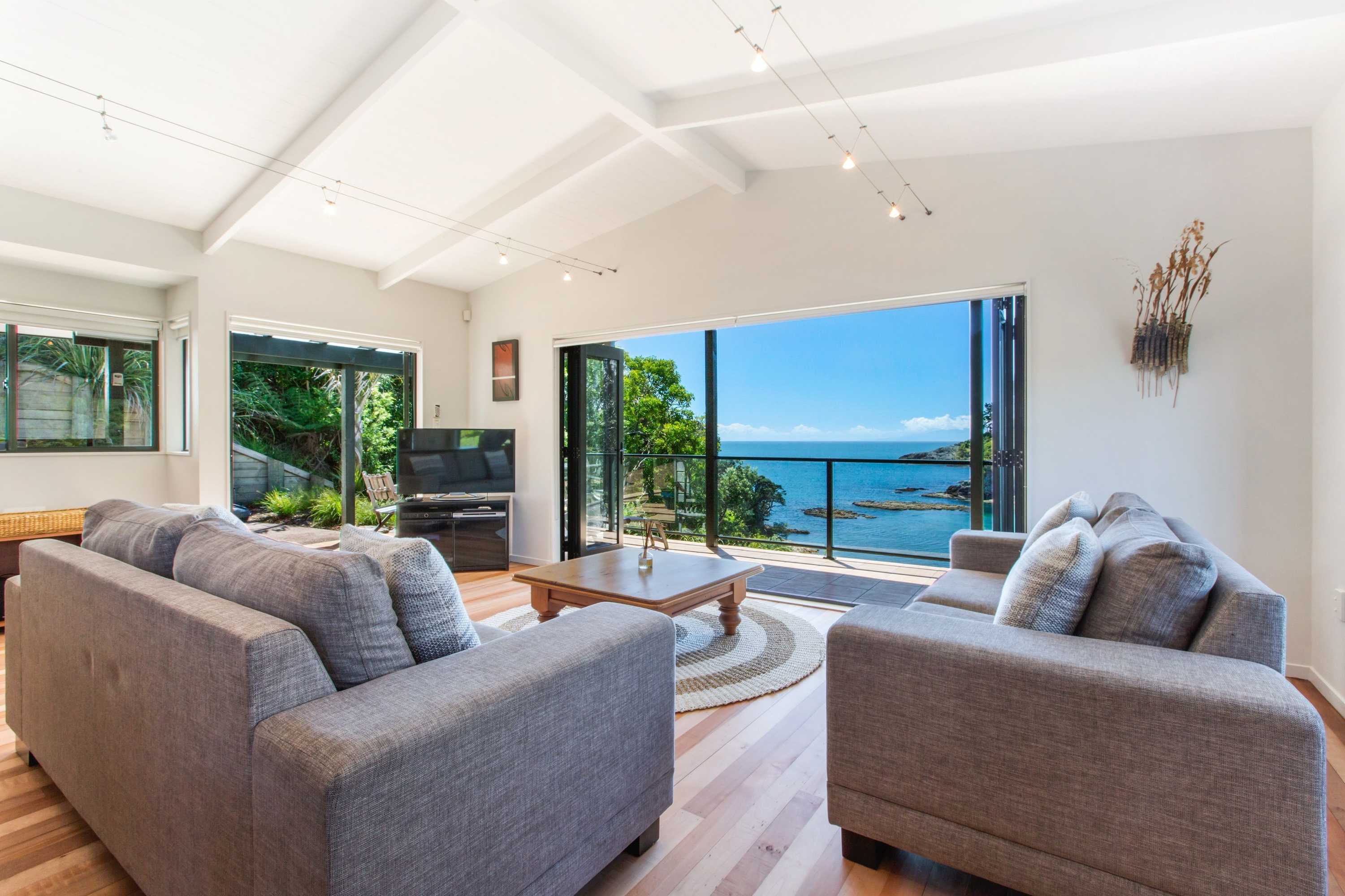 Gift card for Beachfront Enclosure Bay Gift card for Beachfront Enclosure Bay