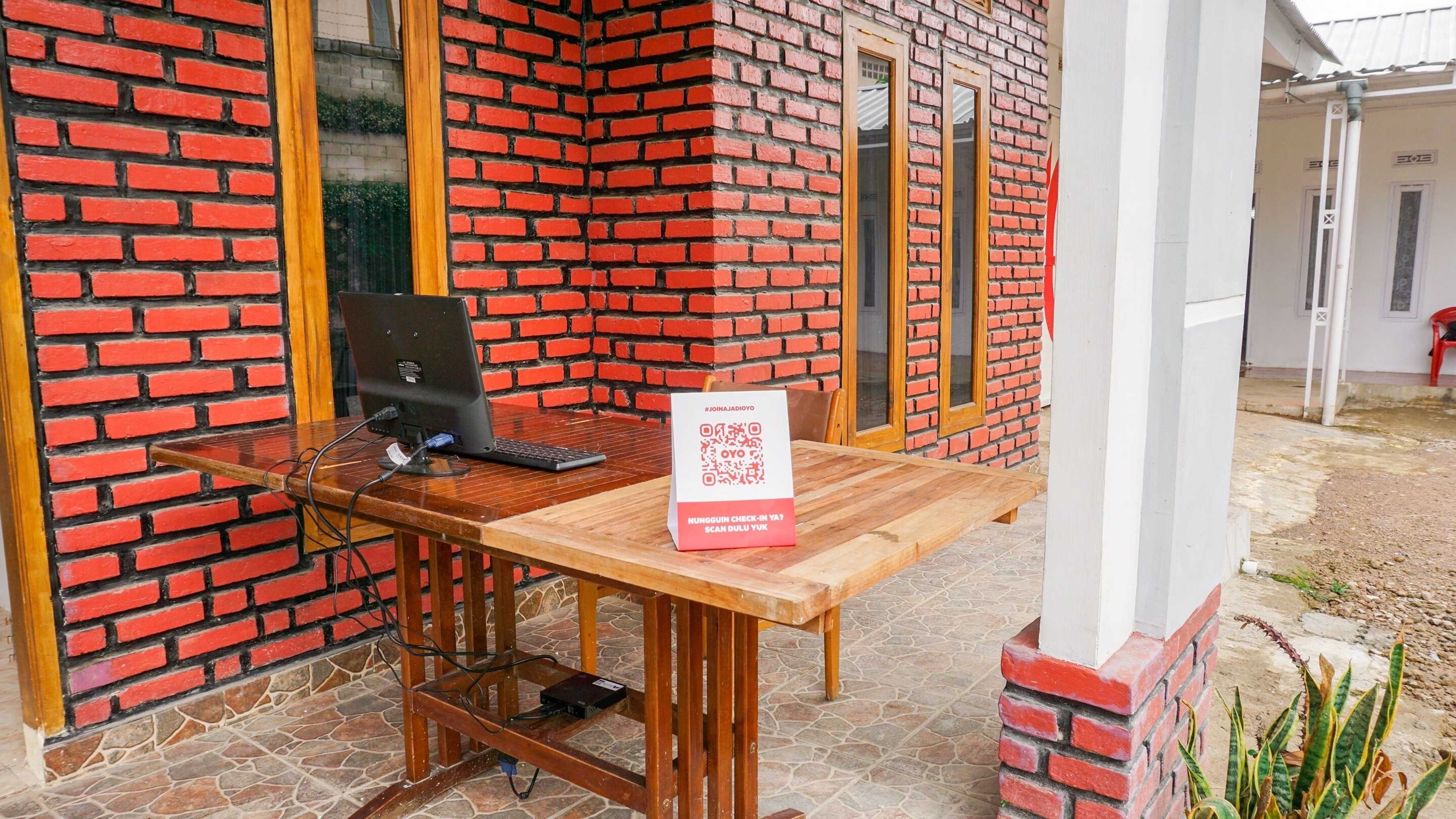 Gift card for Oyo 2369 Cempaka Homestay