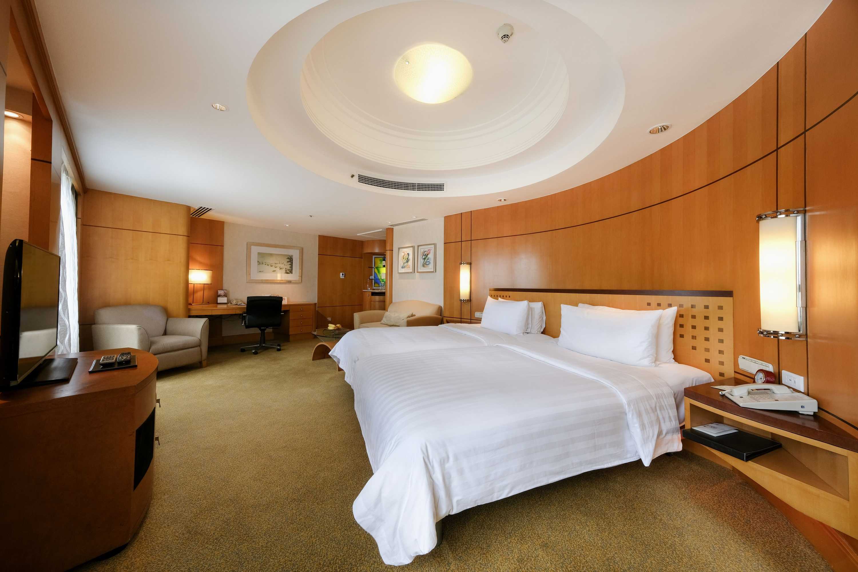 Gift card for Makati Shangri-La, Manila