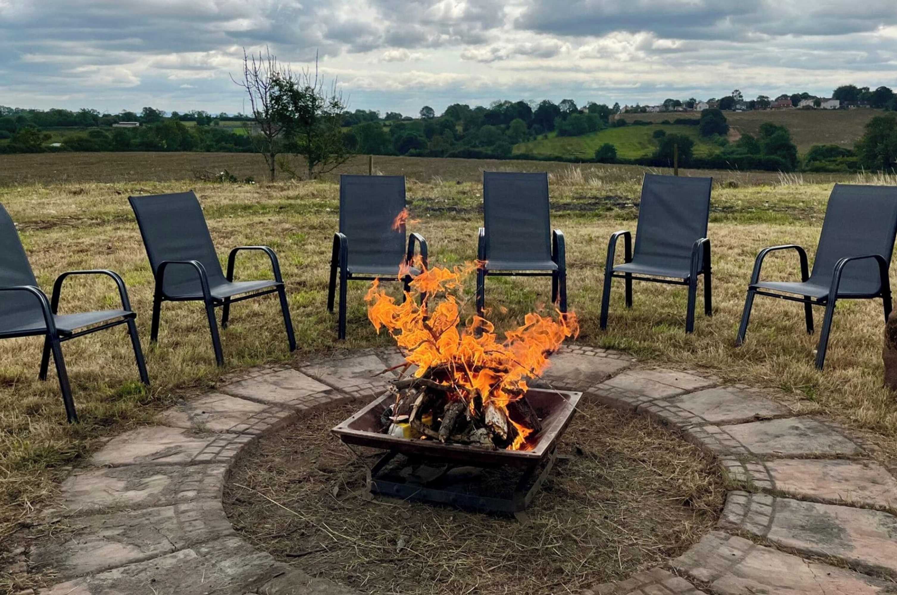 Gift card for Starshinezzz - Large Farmhouse County Durham