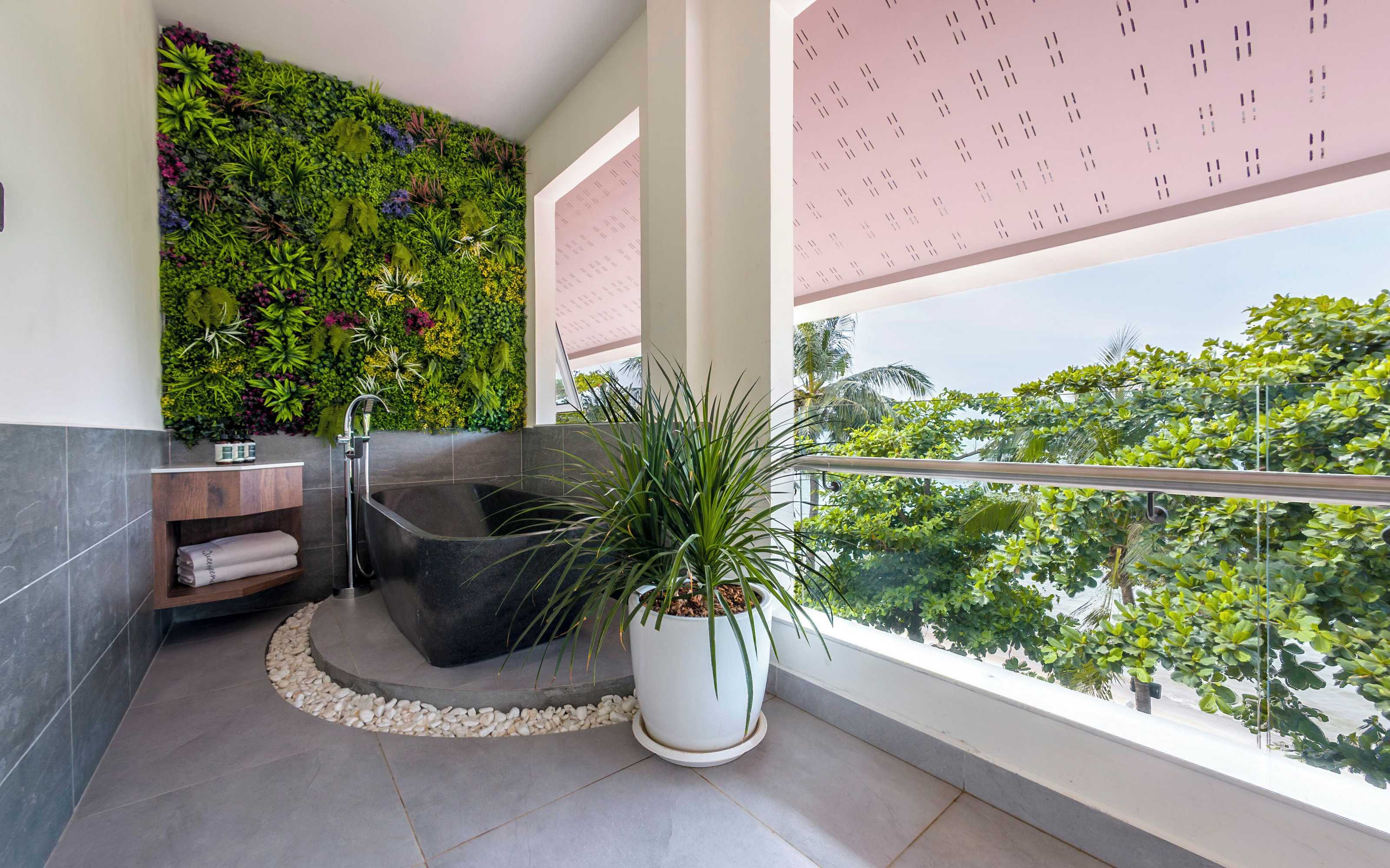 Gift card for Queenco Hotel & Casino Gift card for Queenco Hotel & Casino