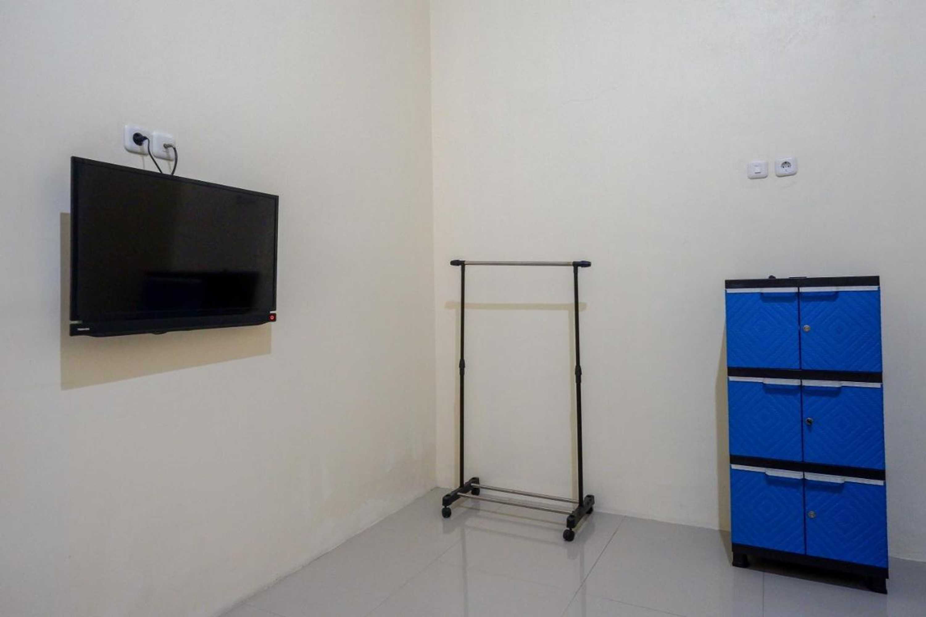 Gift card for Reddoorz Syariah Near Pasar Godong Grobogan