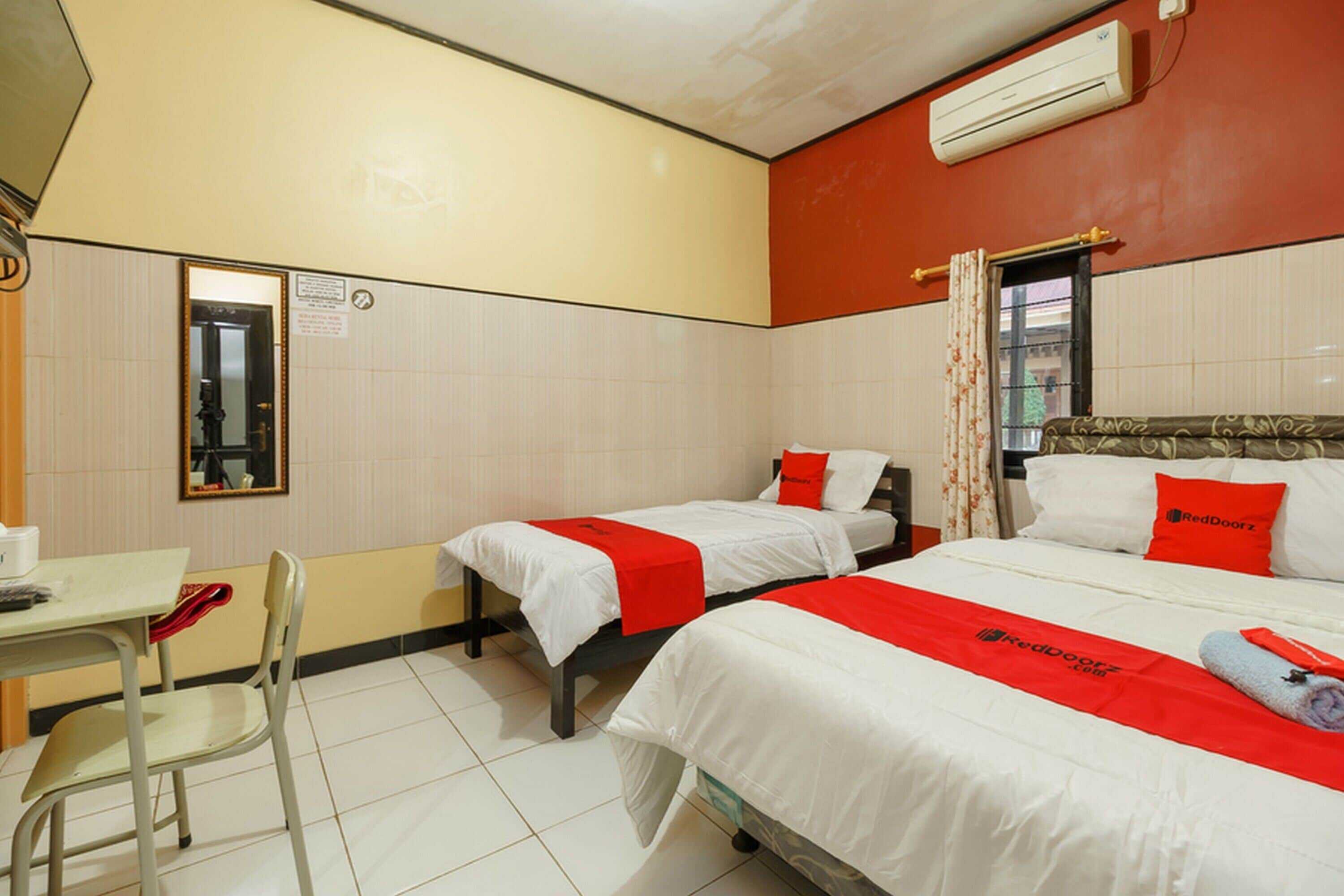 Gift card for Reddoorz Syariah Near Ciledug Station Gift card for Reddoorz Syariah Near Ciledug Station