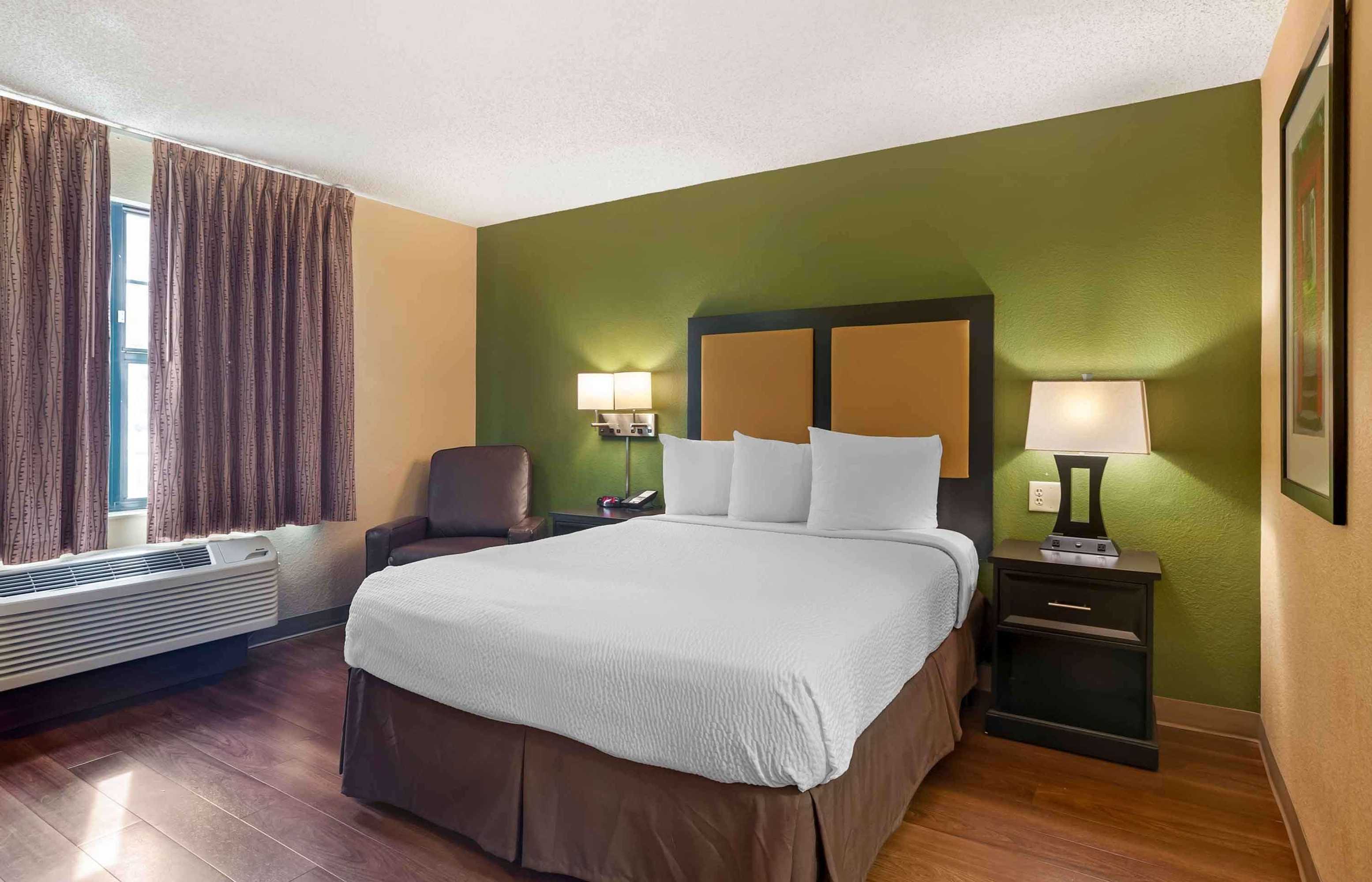 Gift card for Extended Stay America Suites Palm Springs Airport Gift card for Extended Stay America Suites Palm Springs Airport