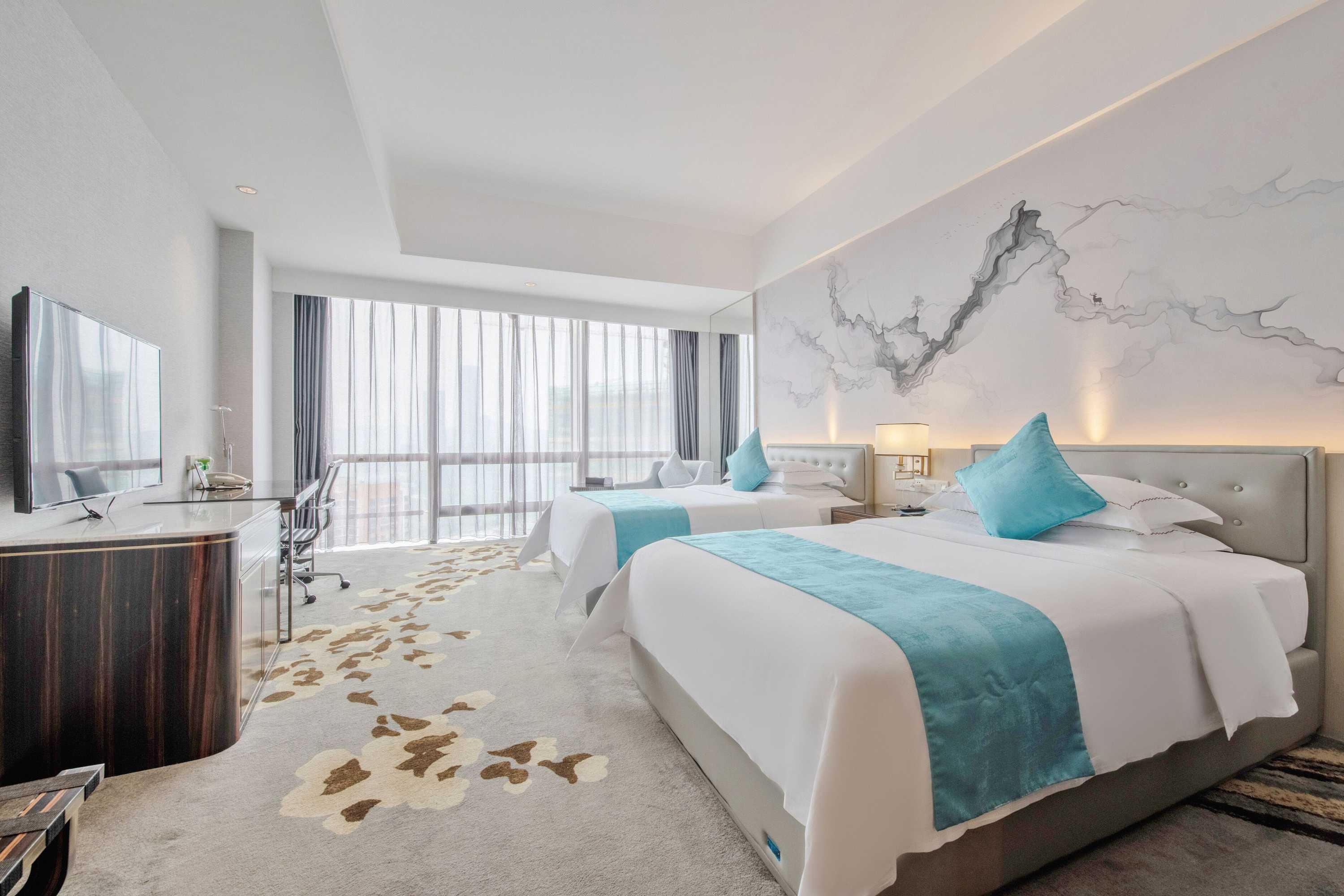 Gift card for Huaqiang Plaza Hotel Shenzhen, Enjoy Complimentary Mini Bar & Night Snack, Add Breakfast - Enjoy Complimentary Afternoon Tea Gift card for Huaqiang Plaza Hotel Shenzhen, Enjoy Complimentary Mini Bar & Night Snack, Add Breakfast - Enjoy Complimentary Afternoon Tea