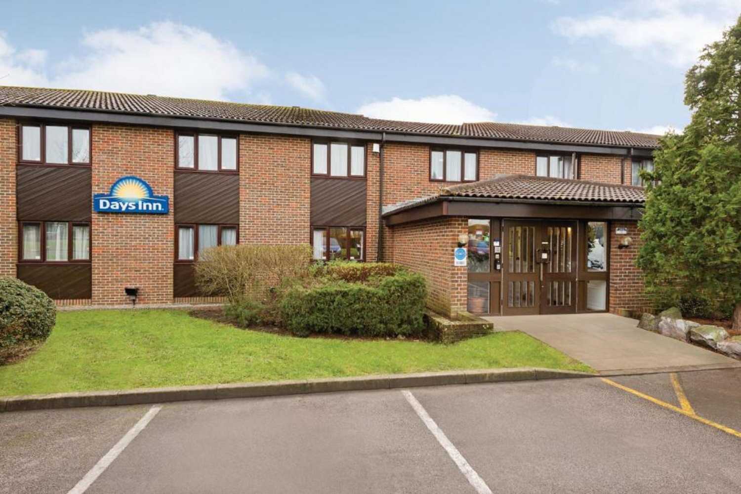 Gift card for Days Inn by Wyndham Sedgemoor M5