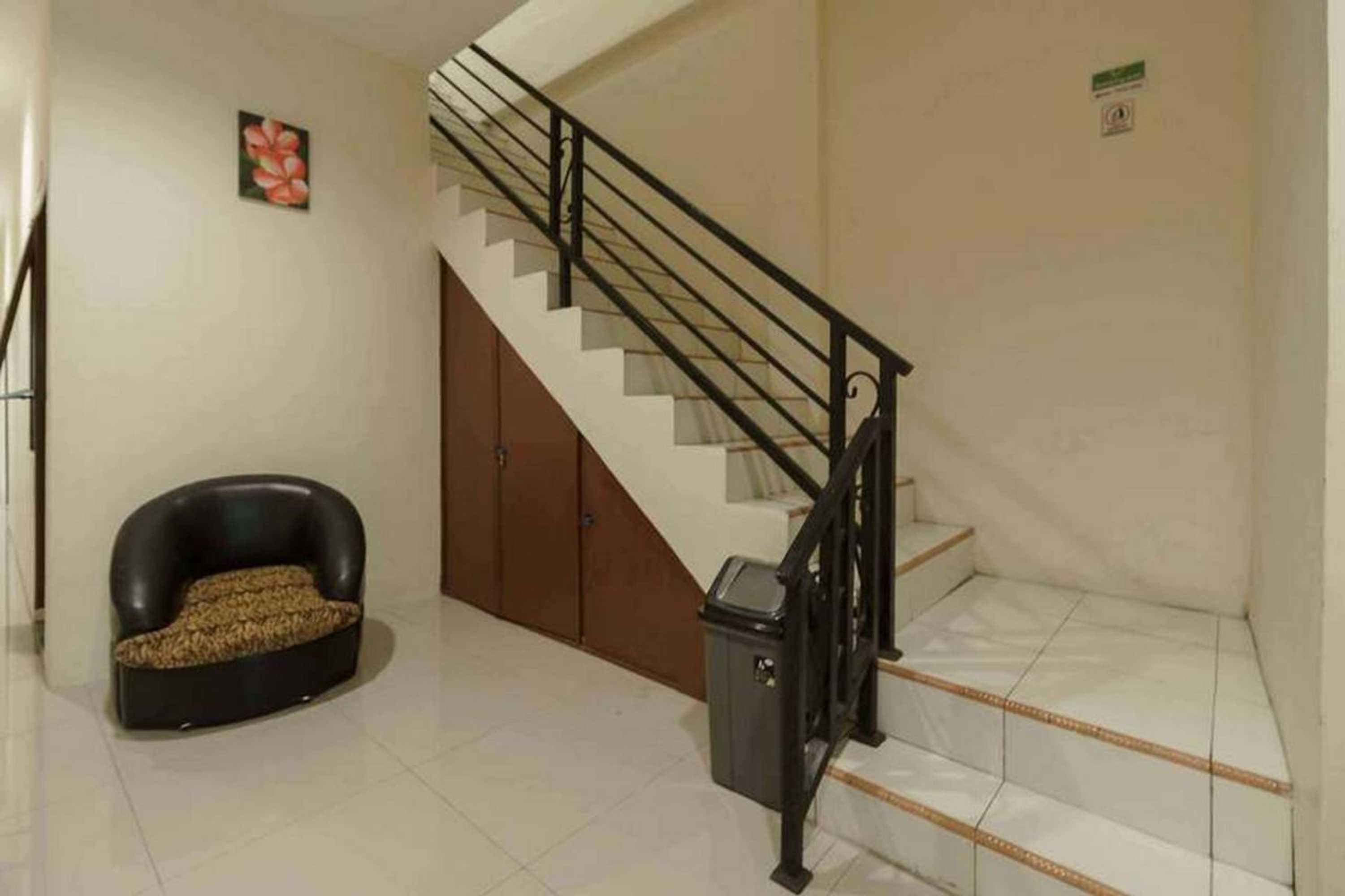 Gift card for Reddoorz Near RS Adam Malik Medan 2