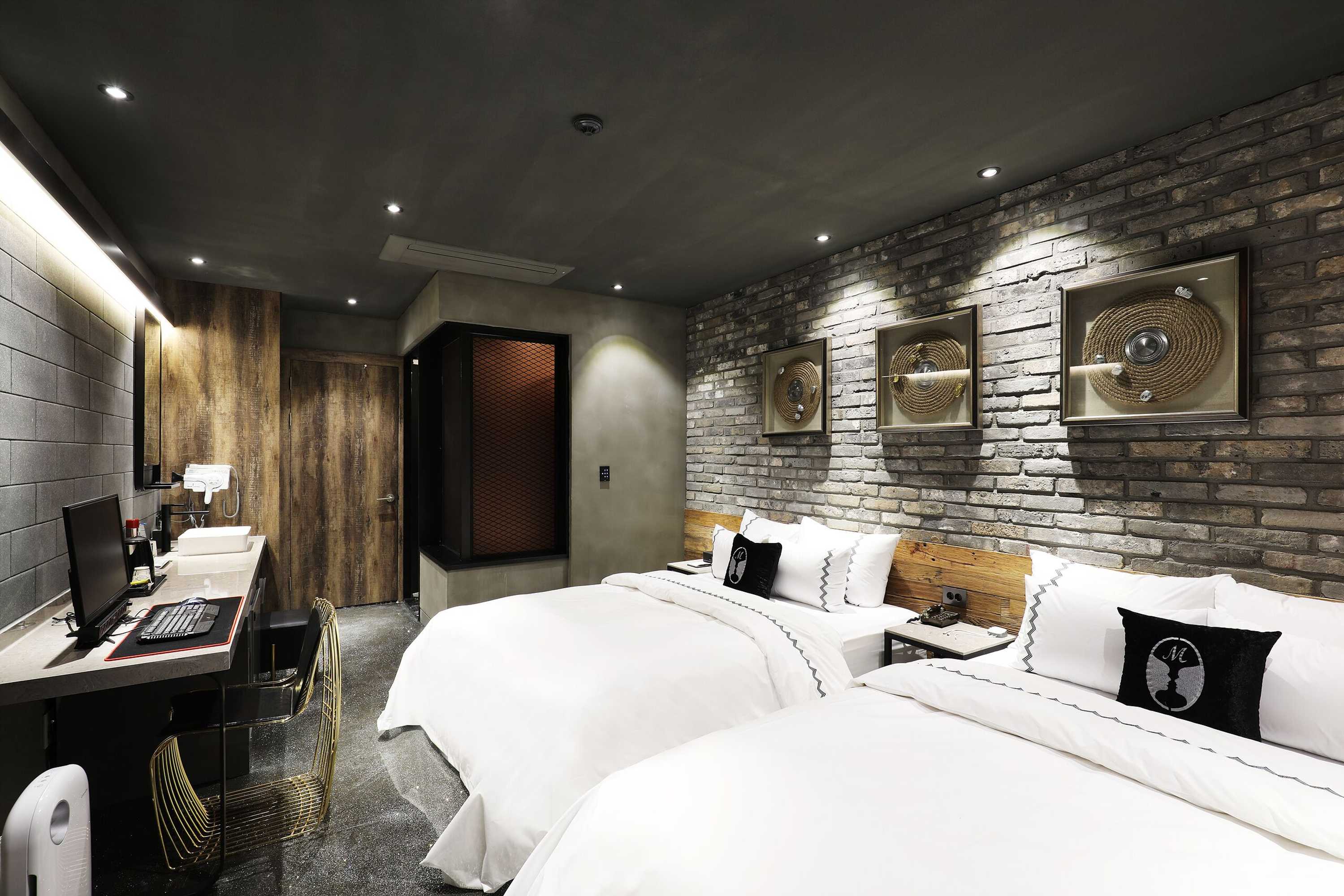 Gift card for Mari Hotel