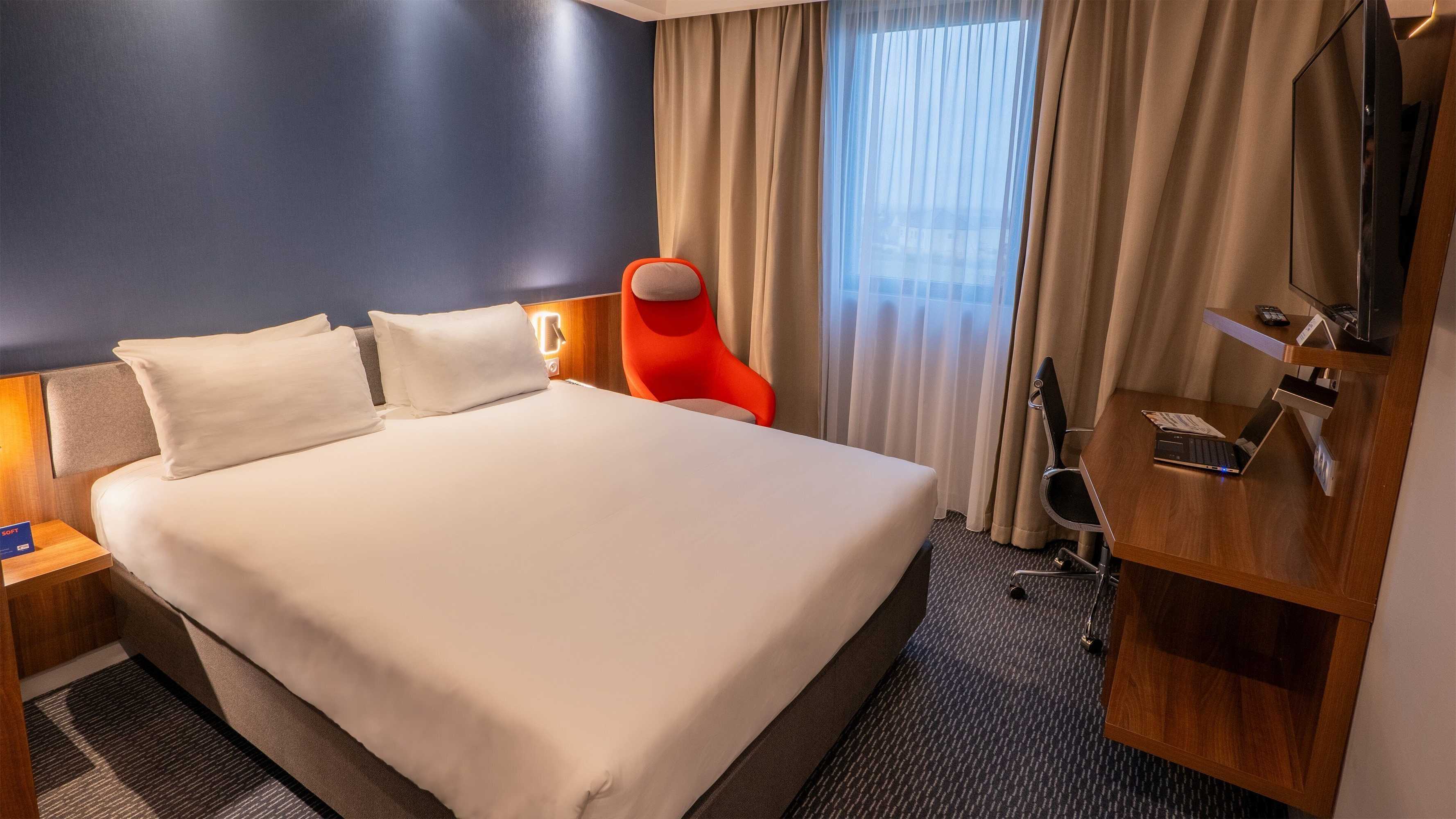 Gift card for Holiday Inn Express Dijon by Ihg Gift card for Holiday Inn Express Dijon by Ihg
