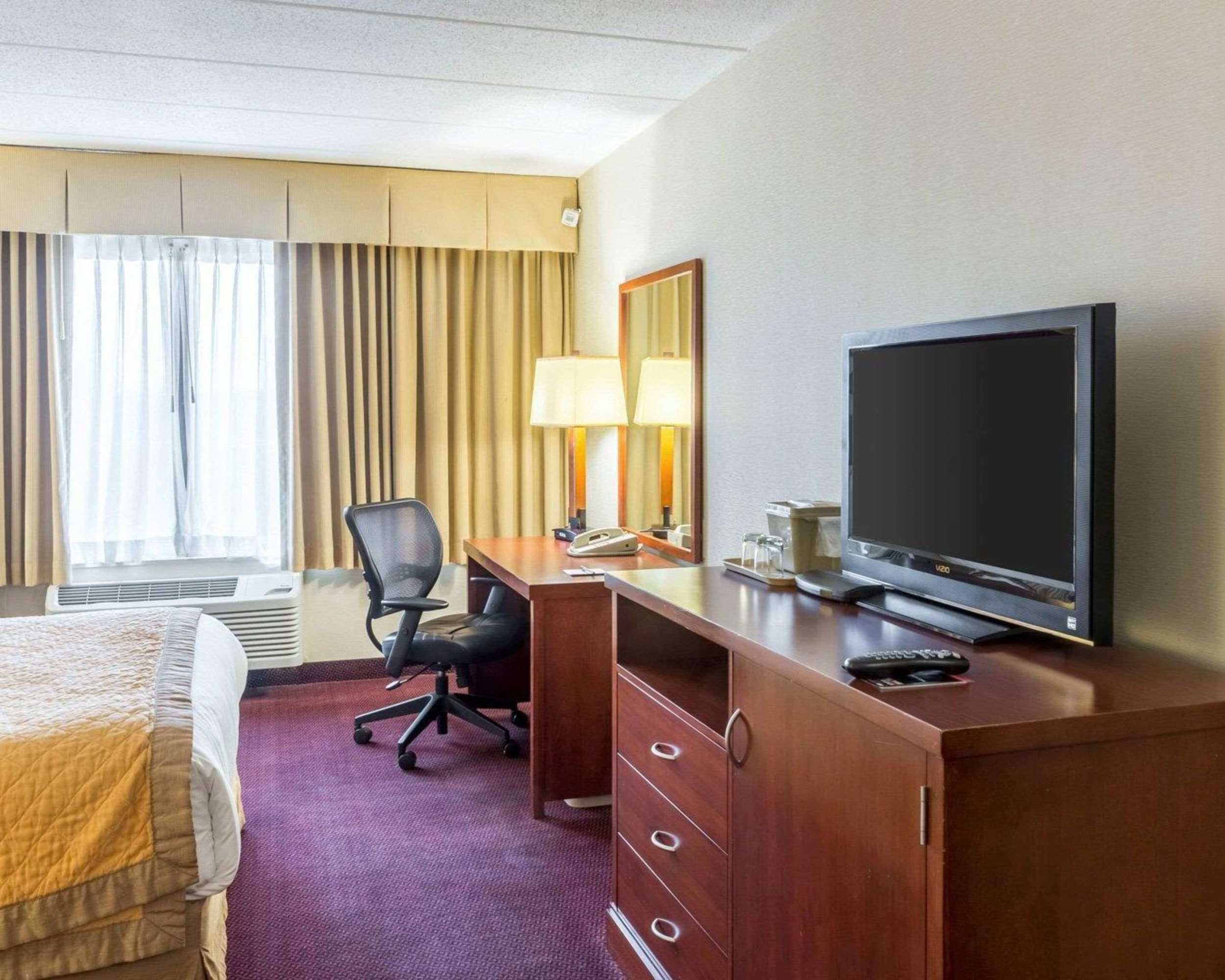 Gift card for Clarion Hotel Somerset - New Brunswick Gift card for Clarion Hotel Somerset - New Brunswick