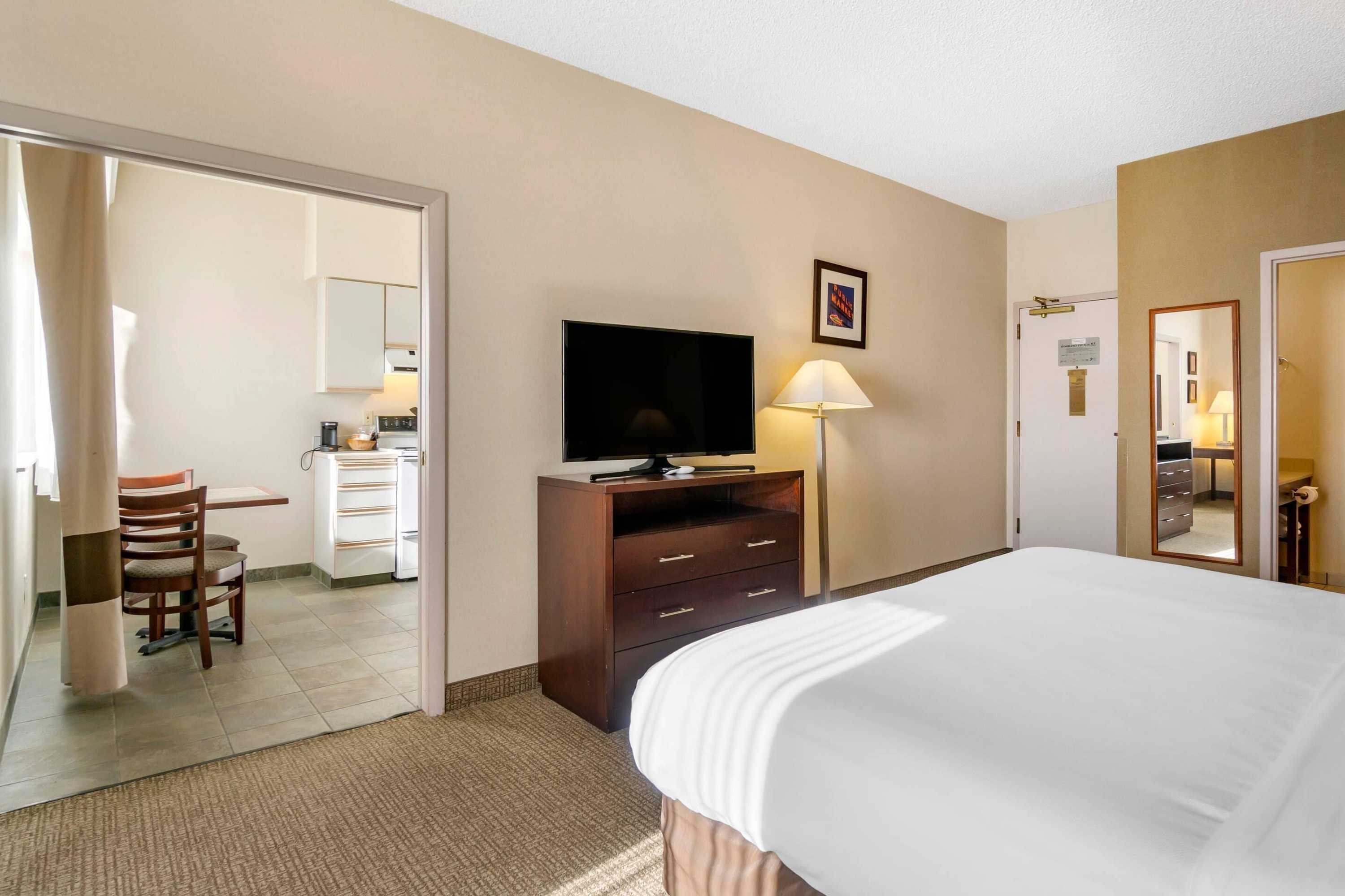 Gift card for Comfort Inn & Suites Seattle North