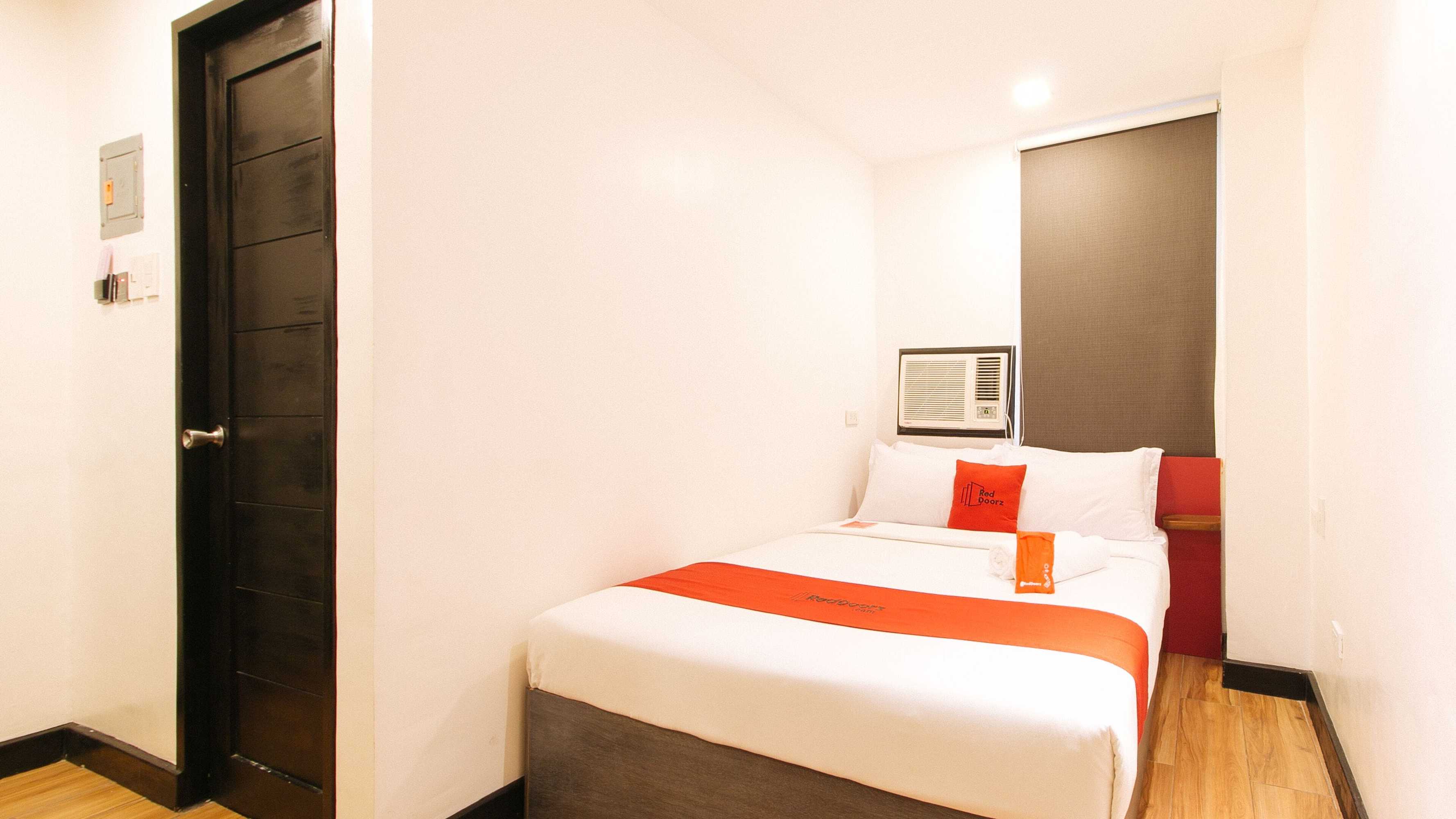 Gift card for Reddoorz Plus at MM Hotel Las Pinas Former Reddoorz Plus Near Bamboo Organ Gift card for Reddoorz Plus at MM Hotel Las Pinas Former Reddoorz Plus Near Bamboo Organ