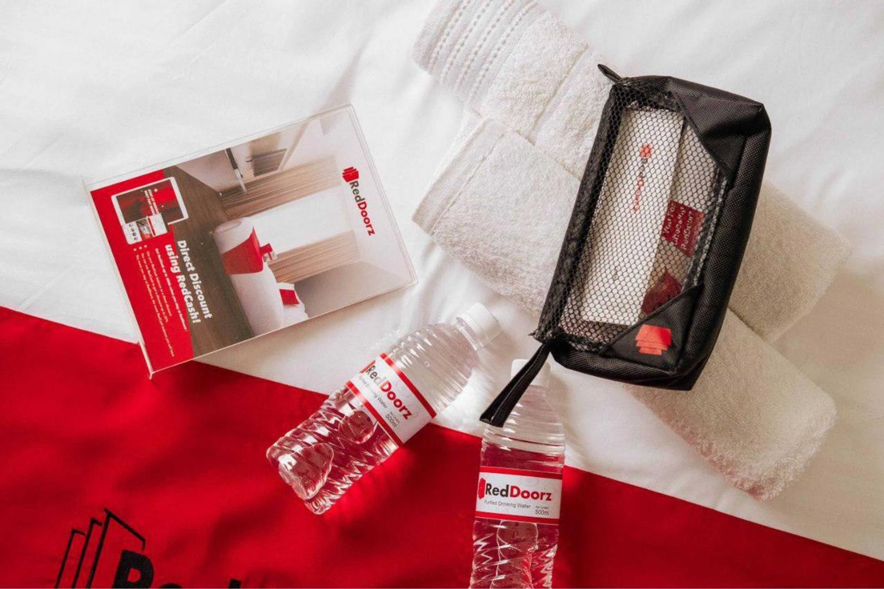 Gift card for Reddoorz @ Simpang Pos Medan