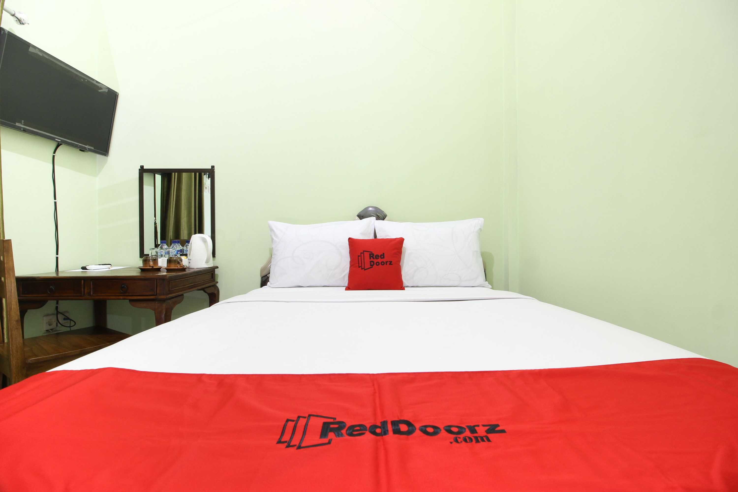 Gift card for Reddoorz Plus Near Taman Sari Gift card for Reddoorz Plus Near Taman Sari
