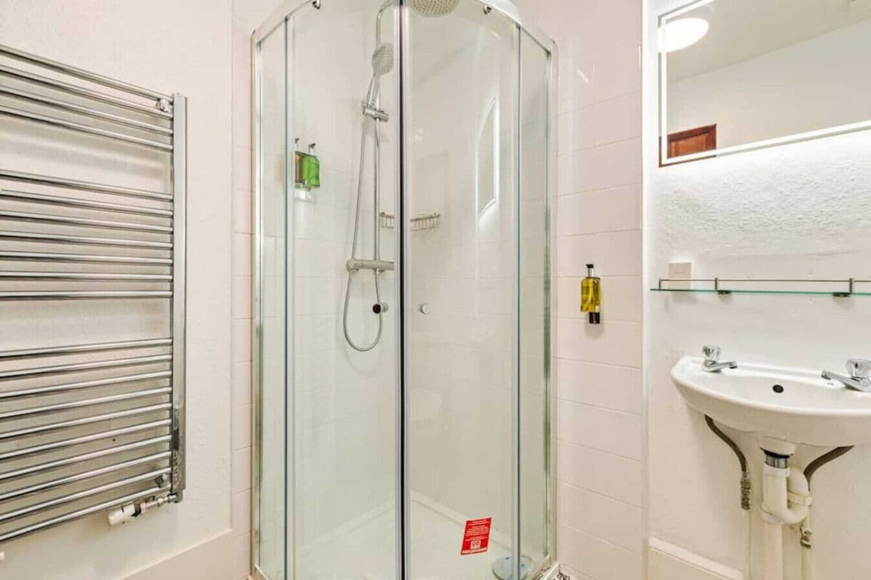 Gift card for The George Inn Hotel Rooms - Room 6