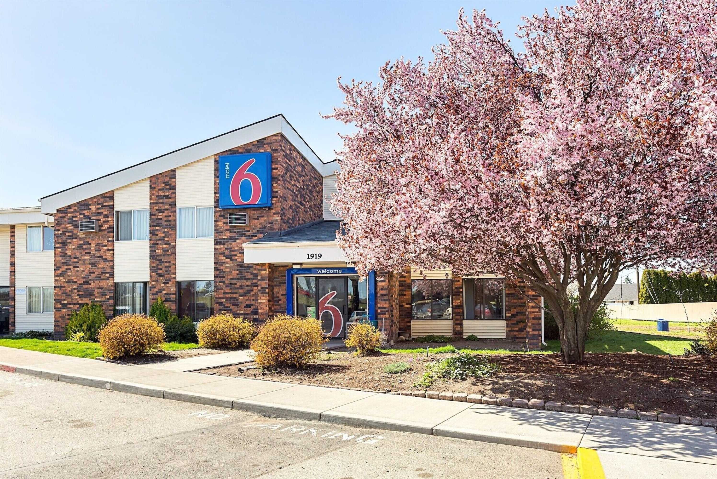 Gift card for Motel 6 Spokane, WA - East Gift card for Motel 6 Spokane, WA - East