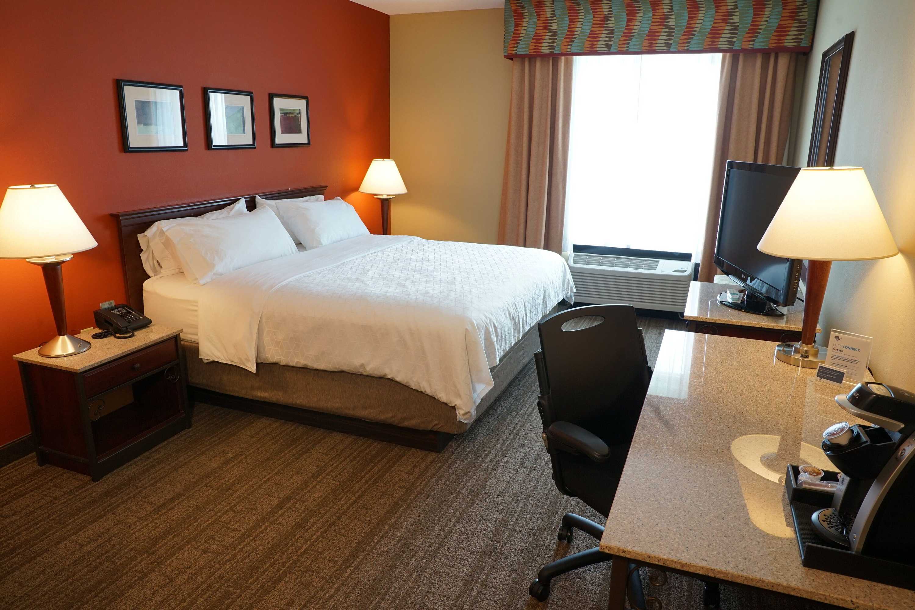 Gift card for Holiday Inn Express Hotel & Suites Tampa Northwest - Oldsmar by Ihg Gift card for Holiday Inn Express Hotel & Suites Tampa Northwest - Oldsmar by Ihg