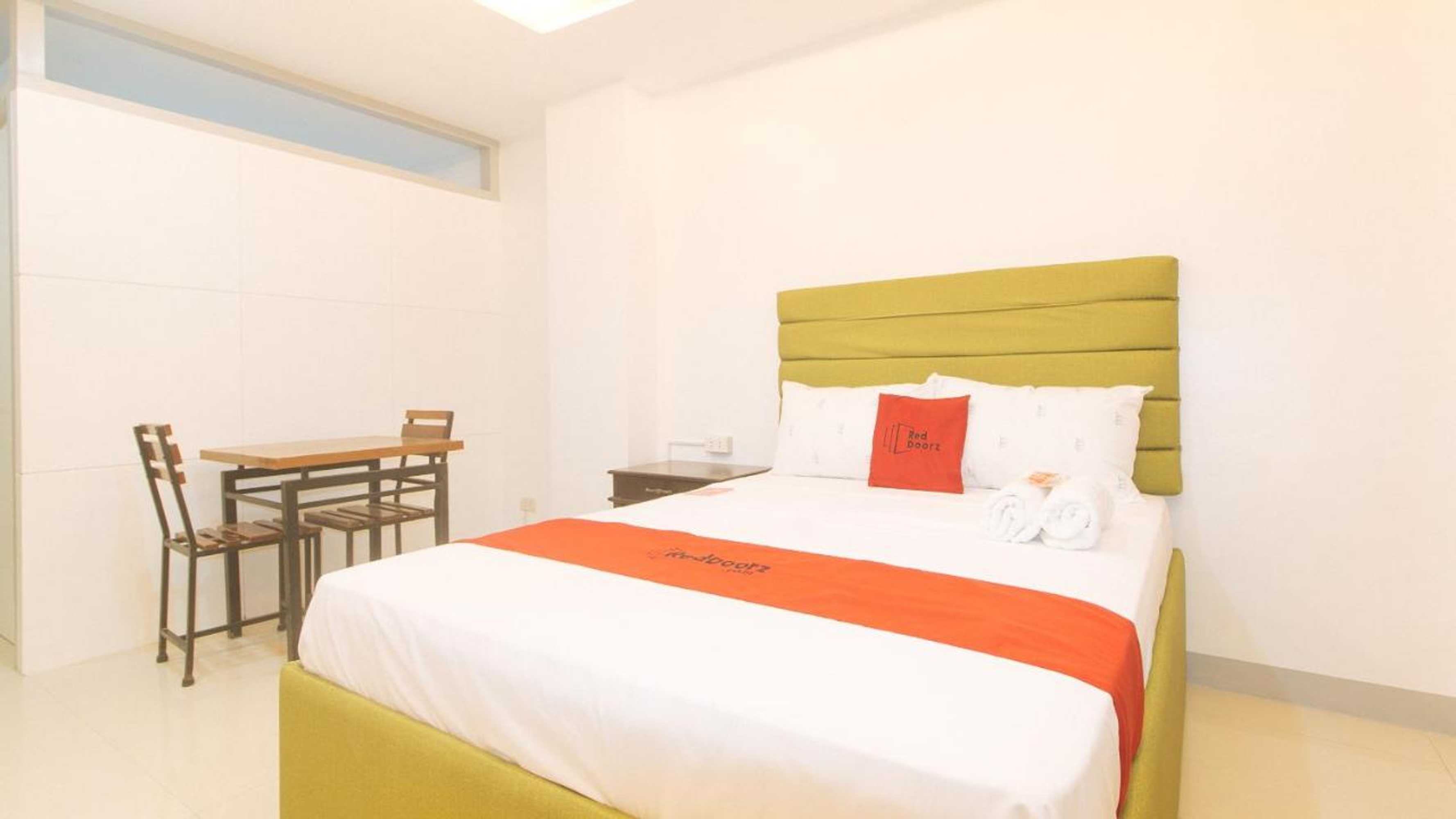 Gift card for Reddoorz at Ebm One Building