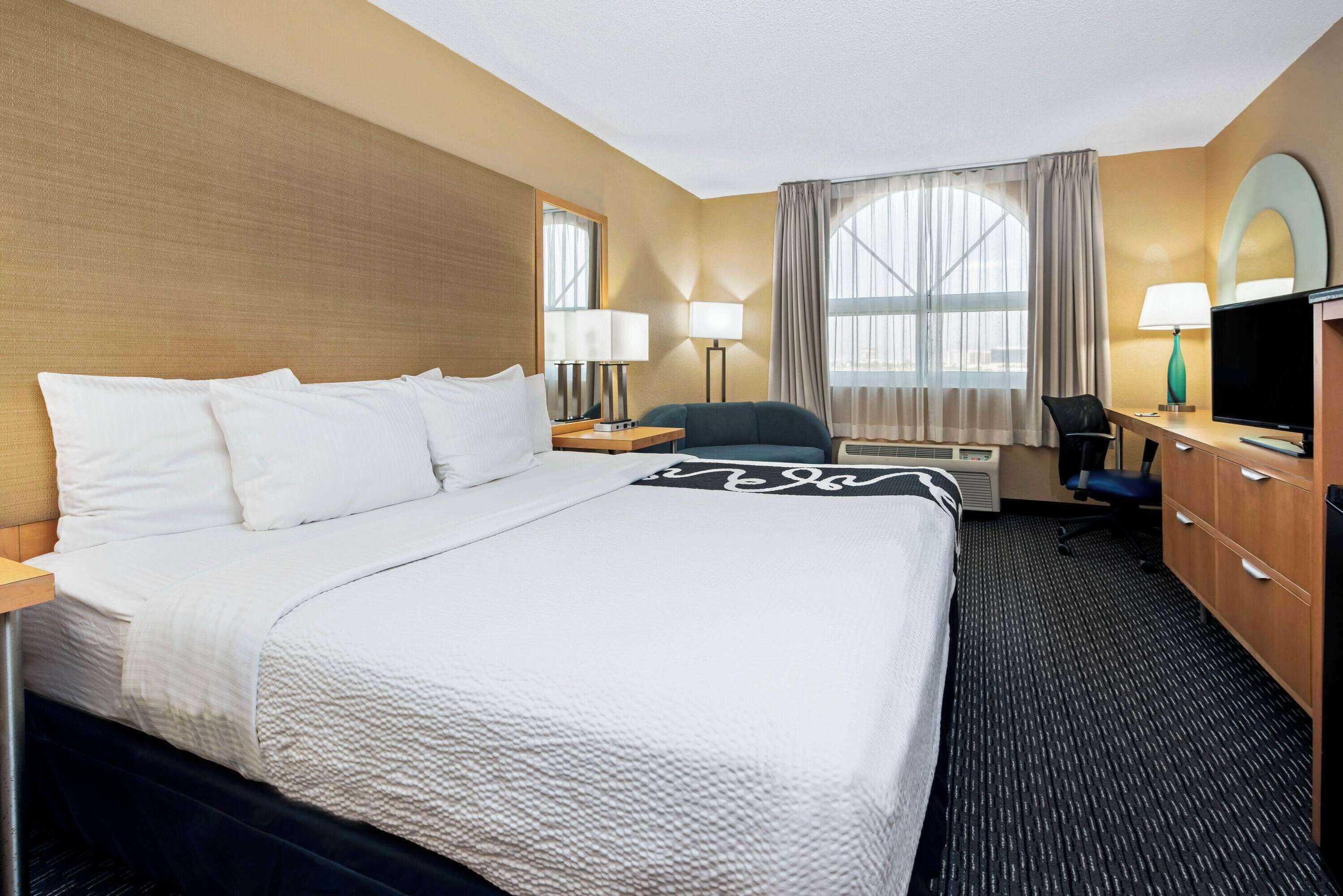 Gift card for La Quinta Inn & Suites by Wyndham West Palm Beach Airport Gift card for La Quinta Inn & Suites by Wyndham West Palm Beach Airport