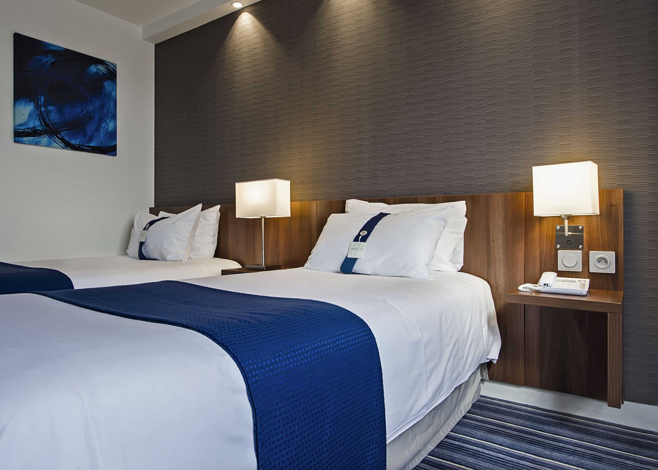 Gift card for Holiday Inn Express Lille Centre by Ihg Gift card for Holiday Inn Express Lille Centre by Ihg