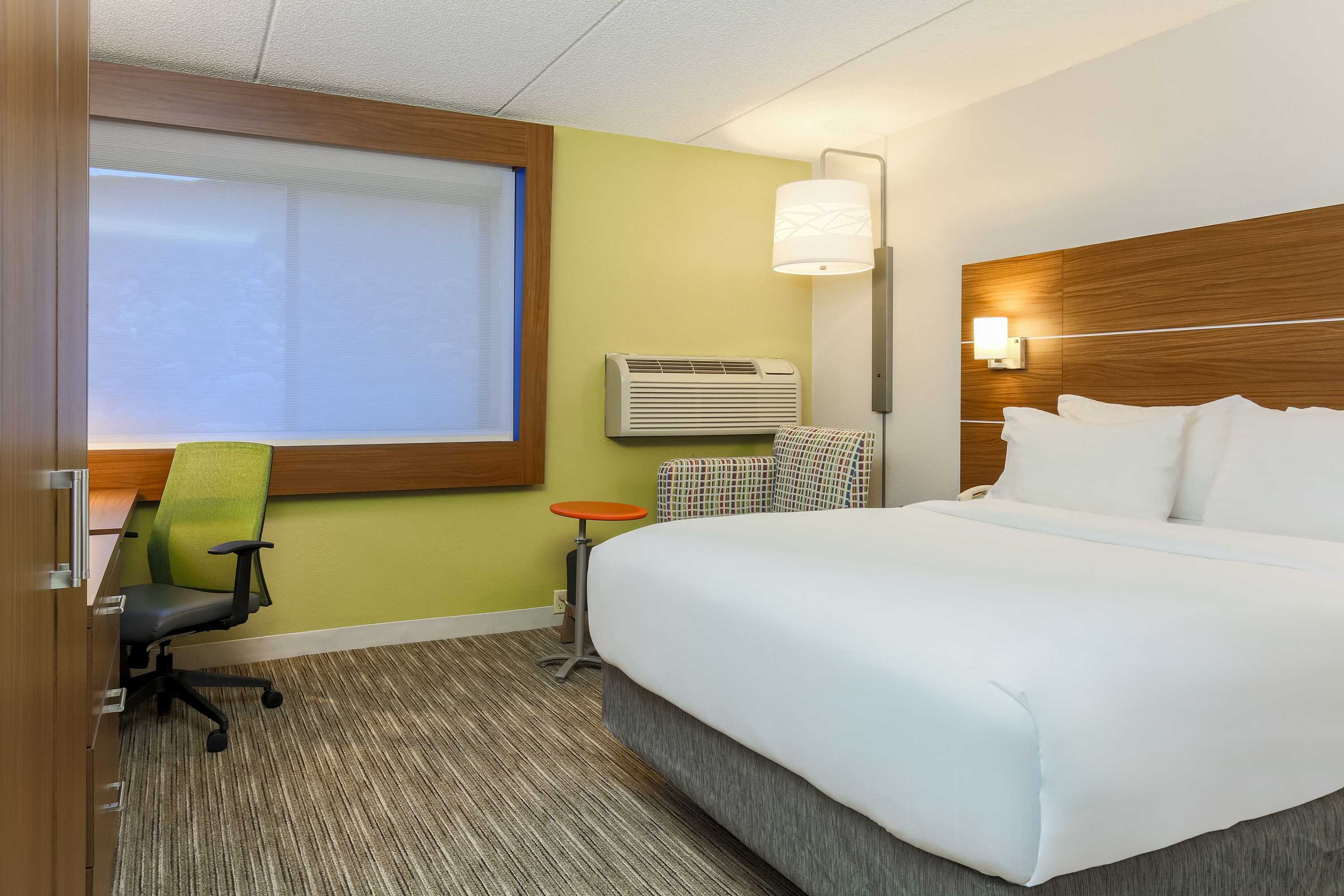 Gift card for Holiday Inn Express Milwaukee-West Medical Center by Ihg Gift card for Holiday Inn Express Milwaukee-West Medical Center by Ihg