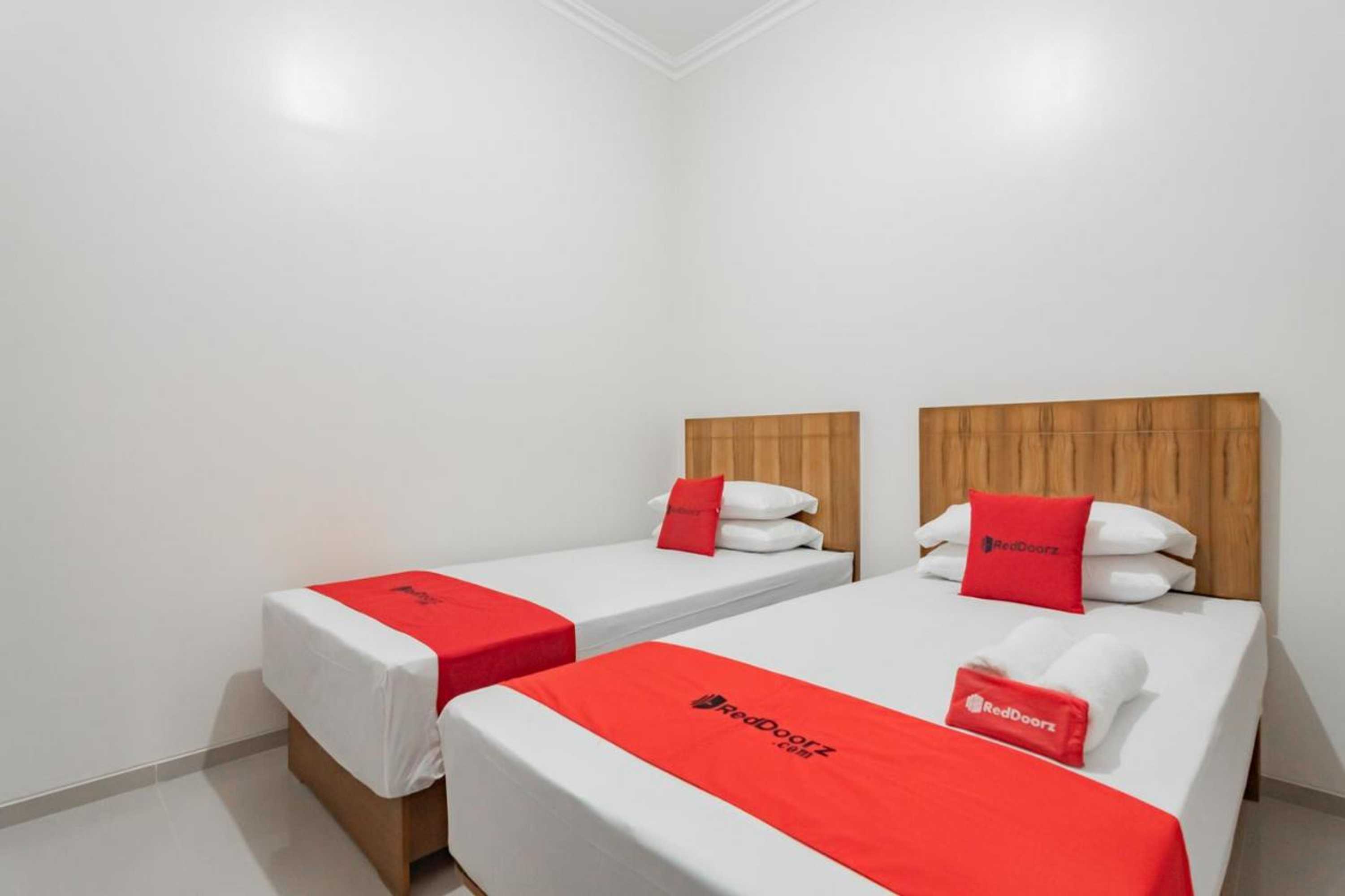 Gift card for Perintis Guesthouse Tasikmalaya by Reddoorz Gift card for Perintis Guesthouse Tasikmalaya by Reddoorz