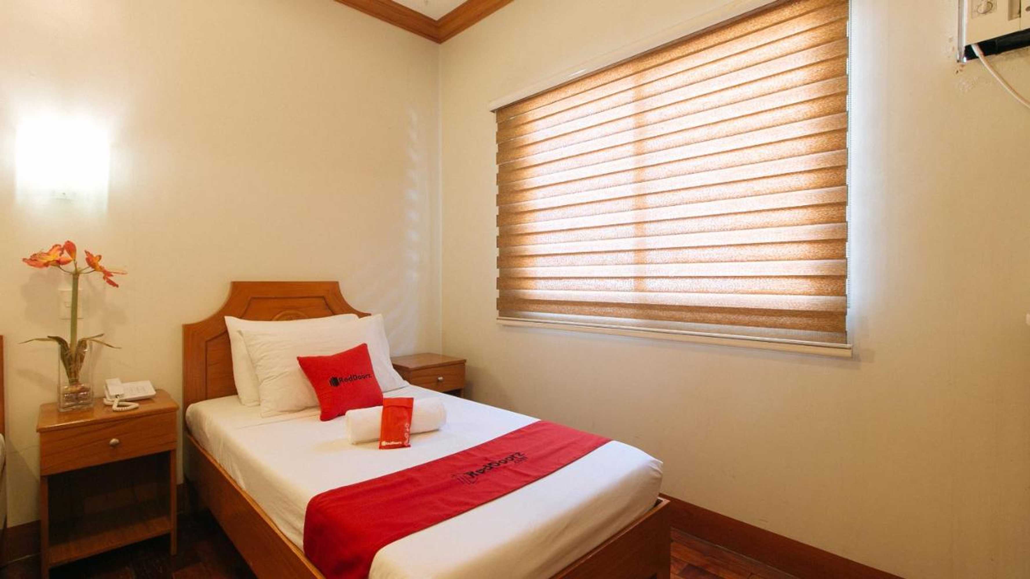 Gift card for Reddoorz Premium @ Nick Hotel Gerona Tarlac Gift card for Reddoorz Premium @ Nick Hotel Gerona Tarlac