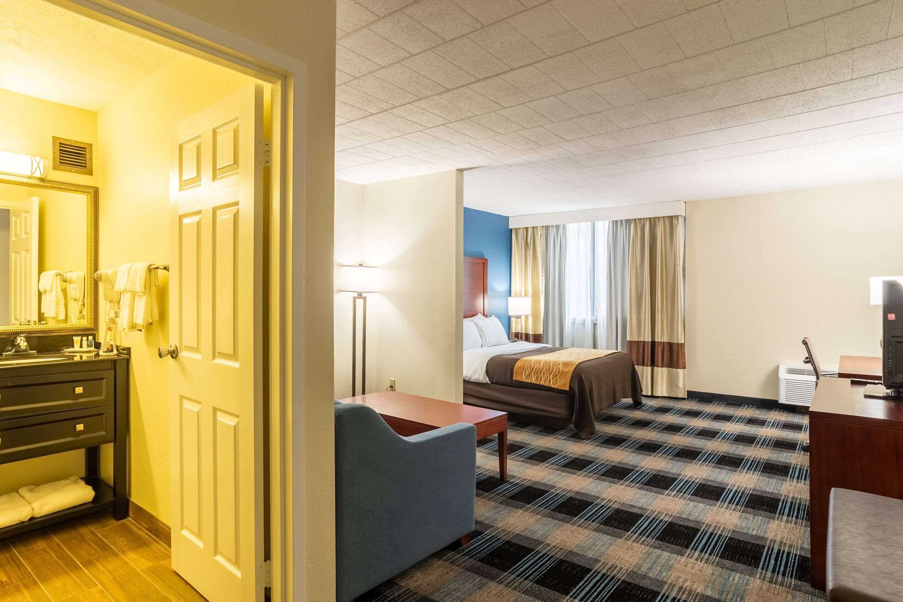 Gift card for Comfort Inn & Suites Gift card for Comfort Inn & Suites