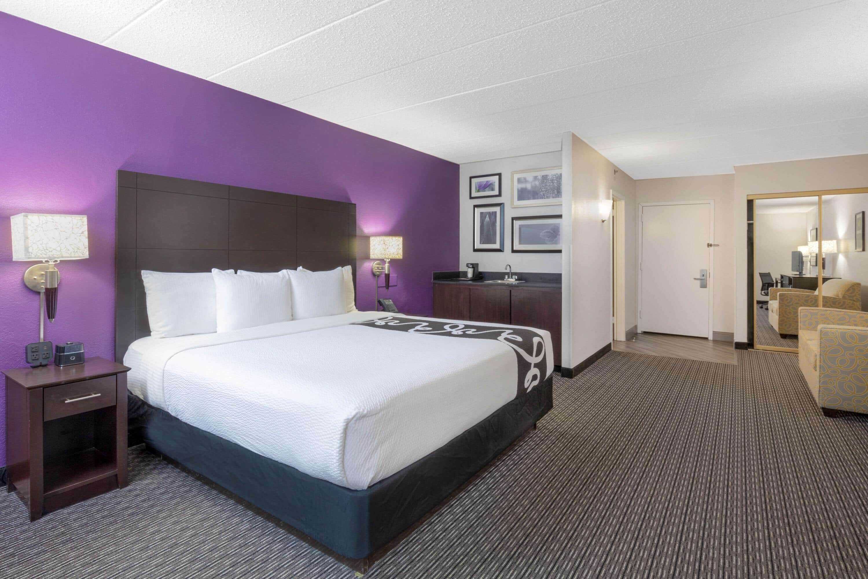 Gift card for La Quinta Inn & Suites by Wyndham Clifton/rutherford Gift card for La Quinta Inn & Suites by Wyndham Clifton/rutherford