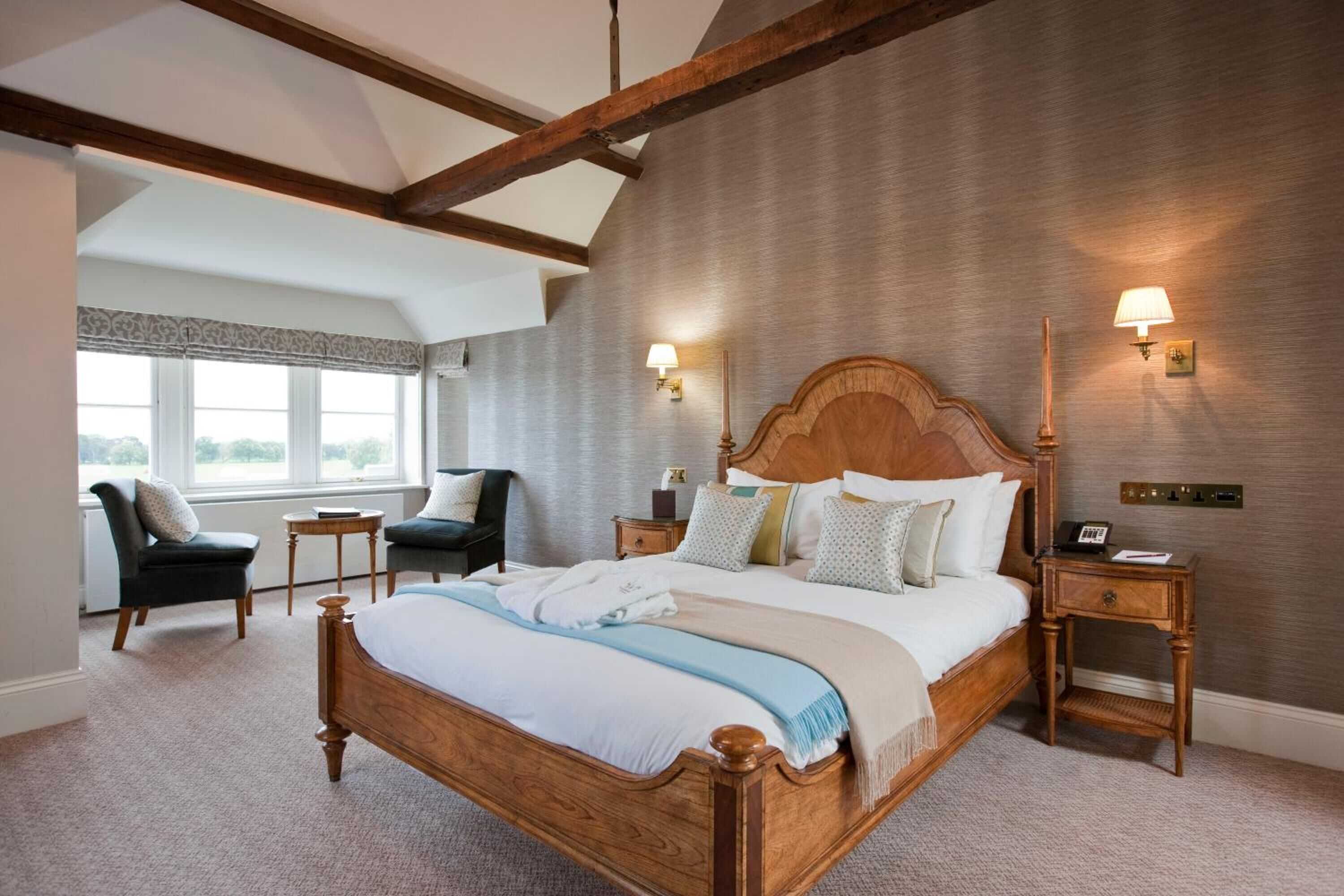 Gift card for Wivenhoe House Hotel Gift card for Wivenhoe House Hotel