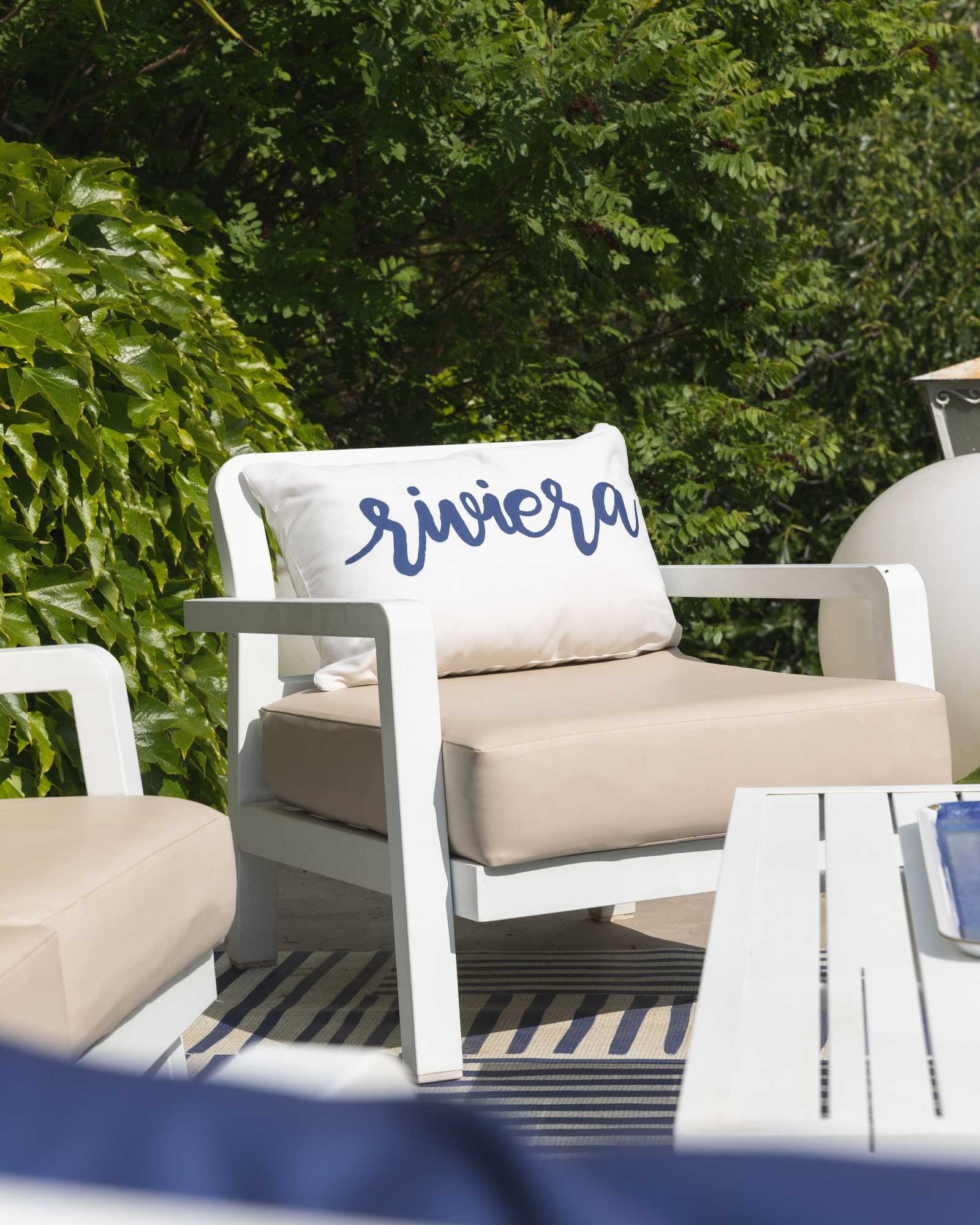 Gift card for Hôtel de la Plage Mahogany Gift card for Hôtel de la Plage Mahogany