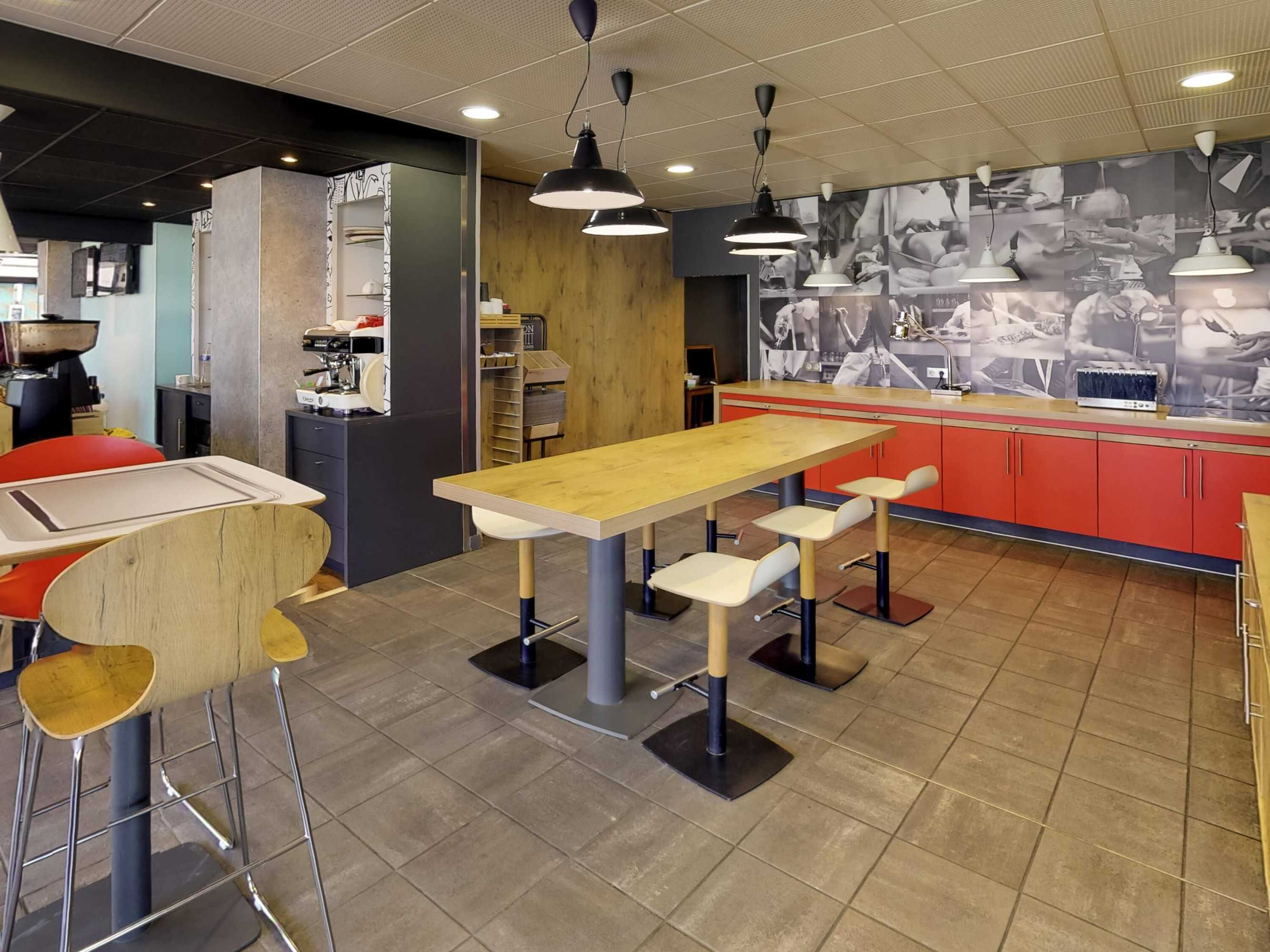 Gift card for Ibis Thonon Centre Hotel Gift card for Ibis Thonon Centre Hotel