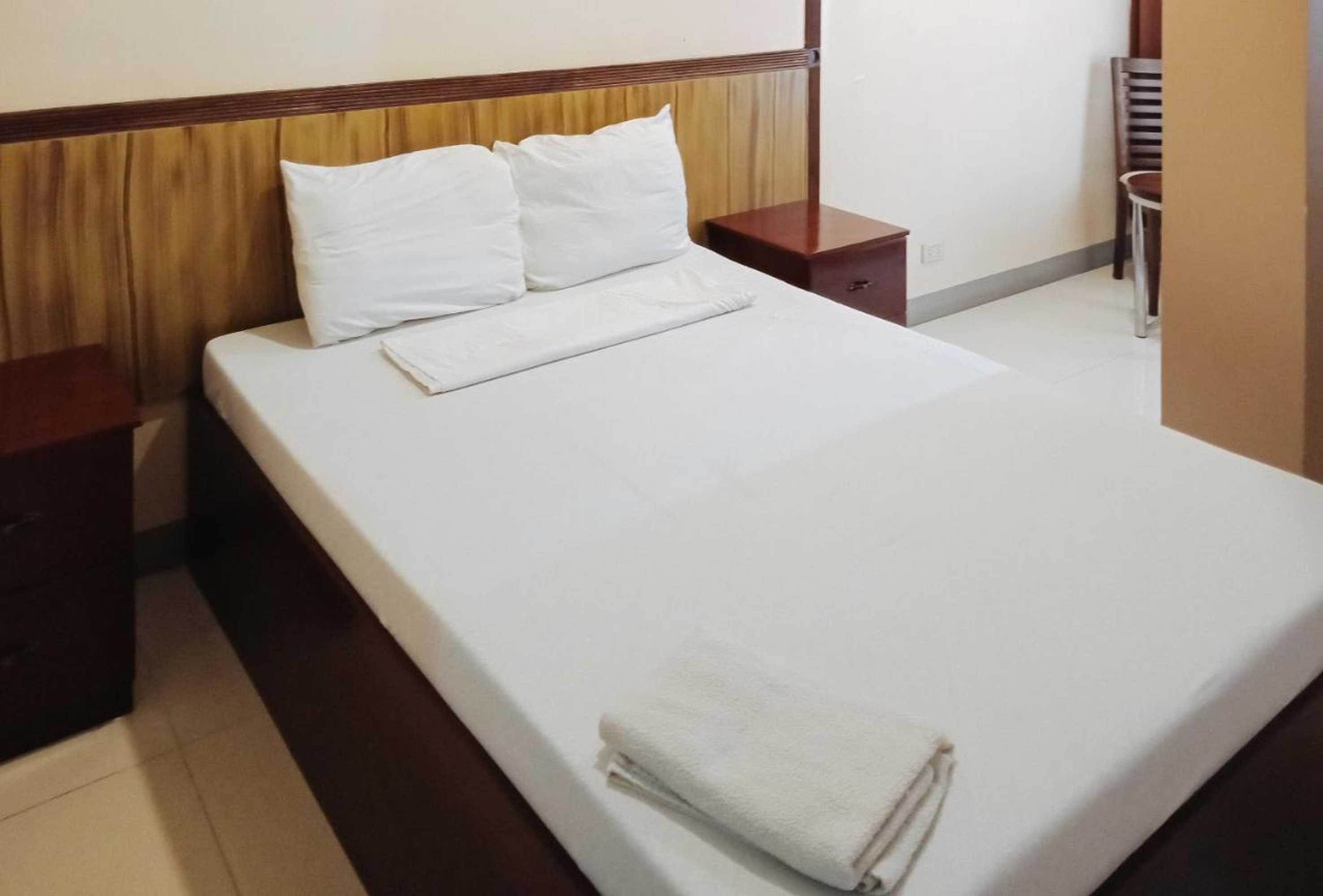 Gift card for Reddoorz @ H.f. Golden Travellers Inn